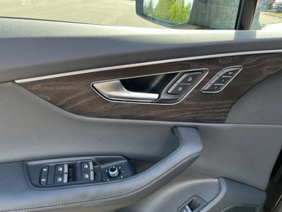 2023 Audi Q7 Premium Plus