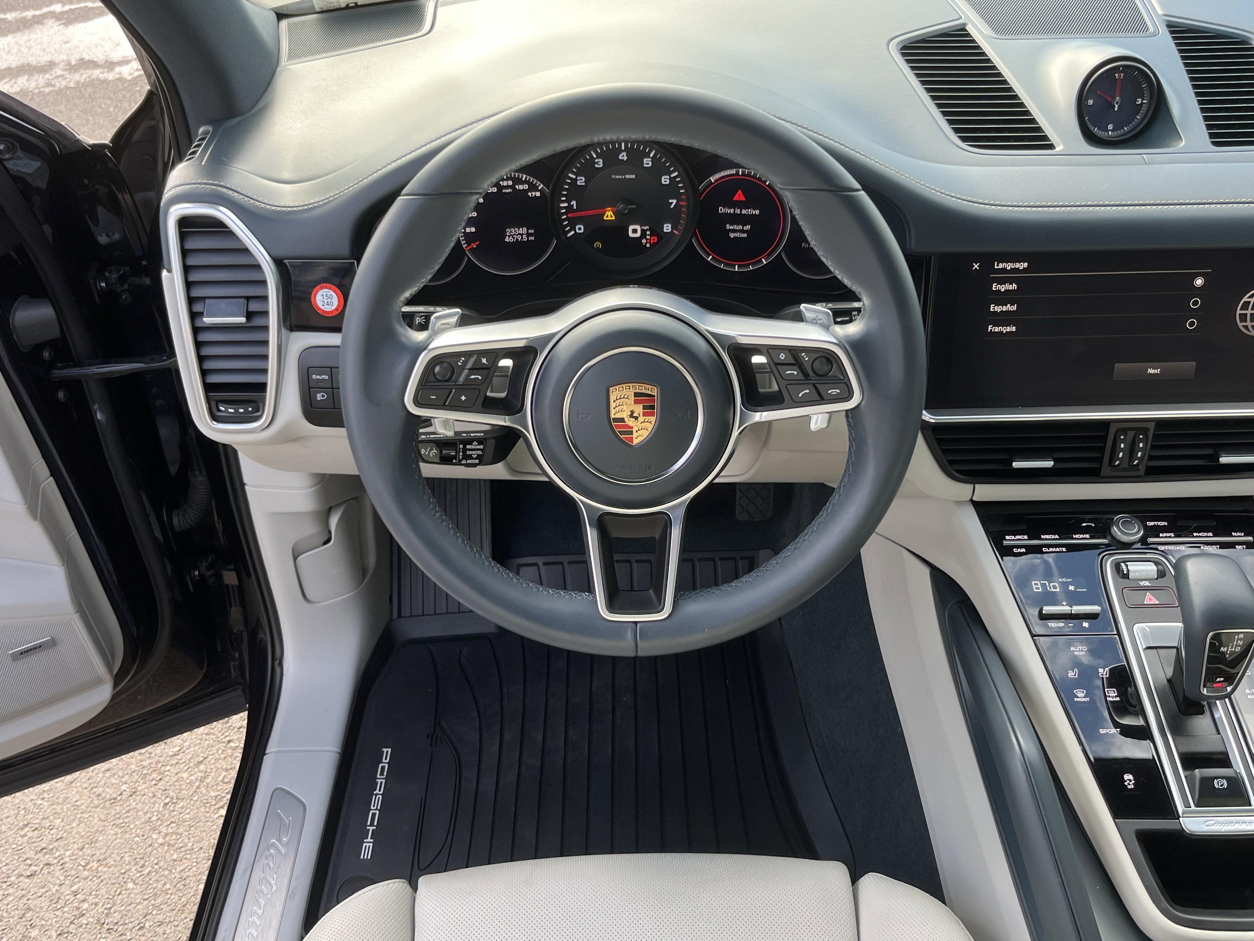 2023 Porsche Cayenne Platinum Edition