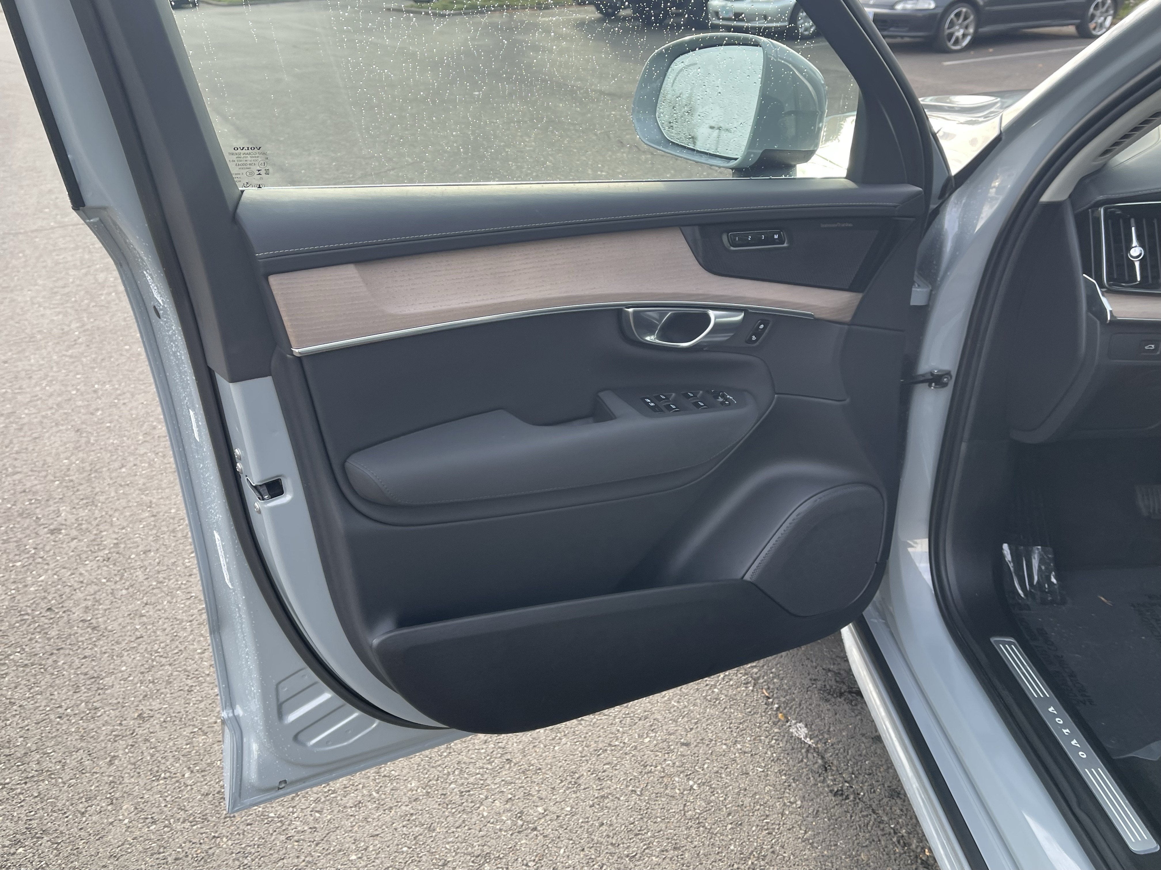 2026 Volvo XC90 Plus