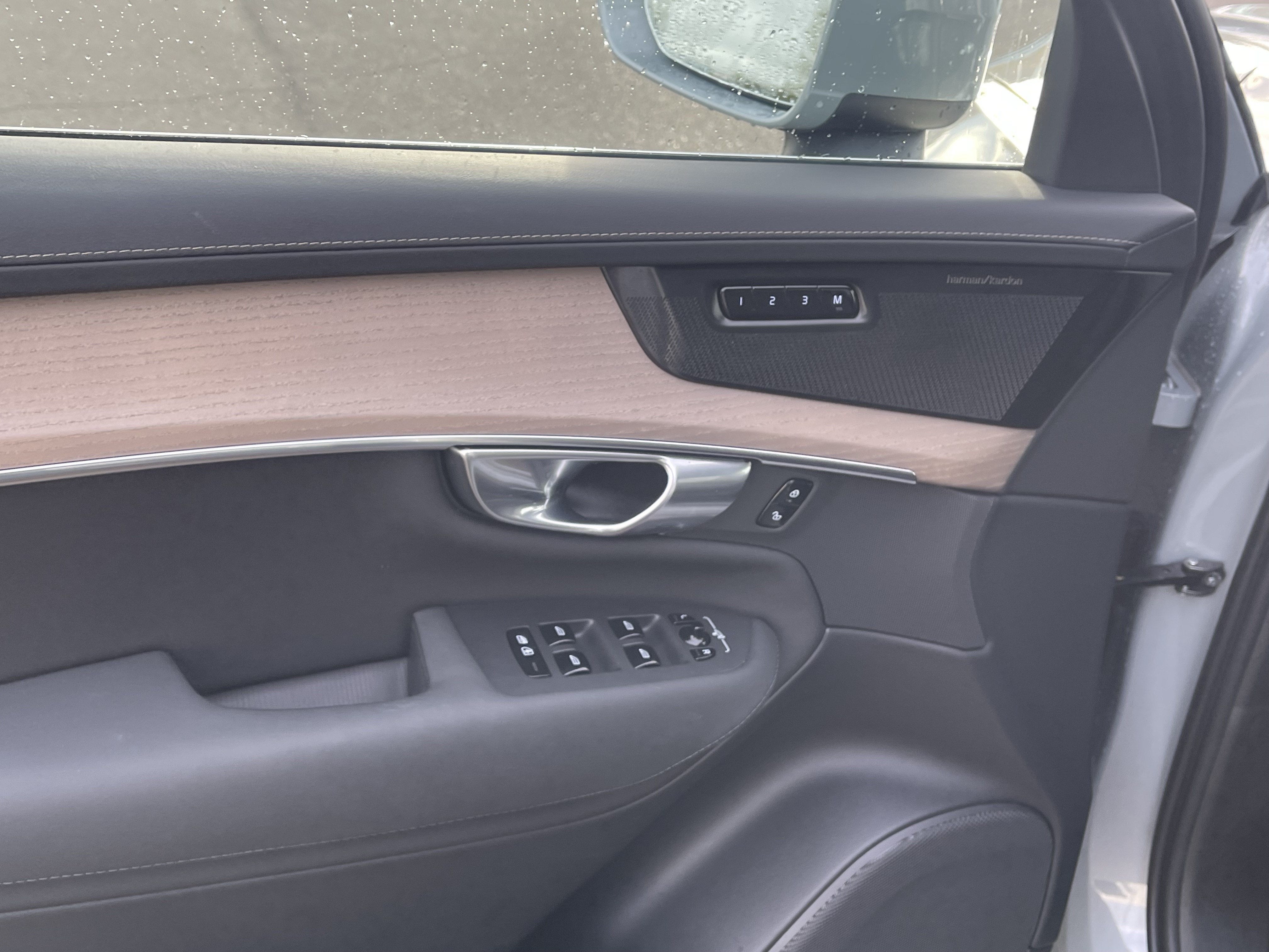 2026 Volvo XC90 Plus