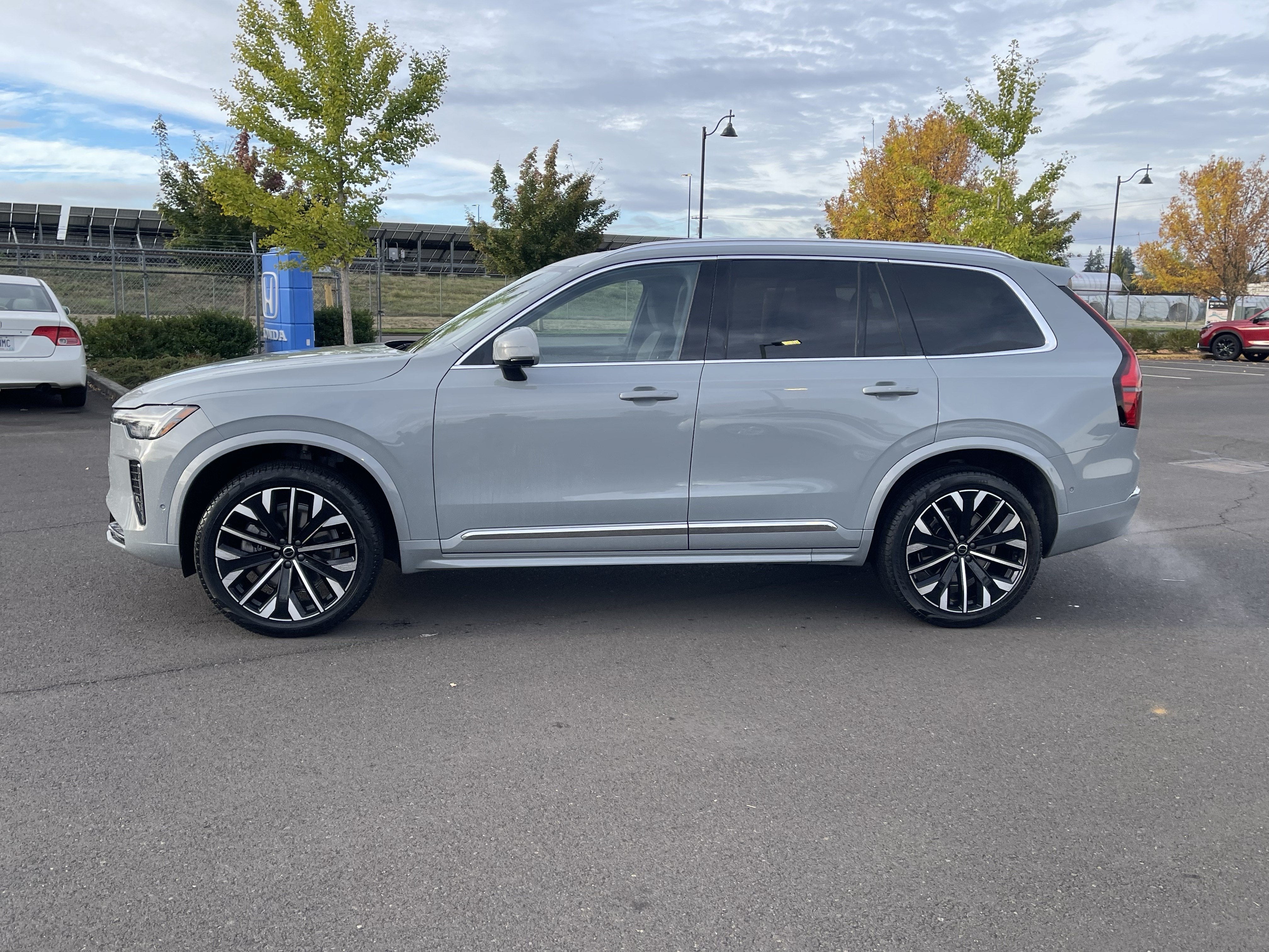 2026 Volvo XC90 Plus