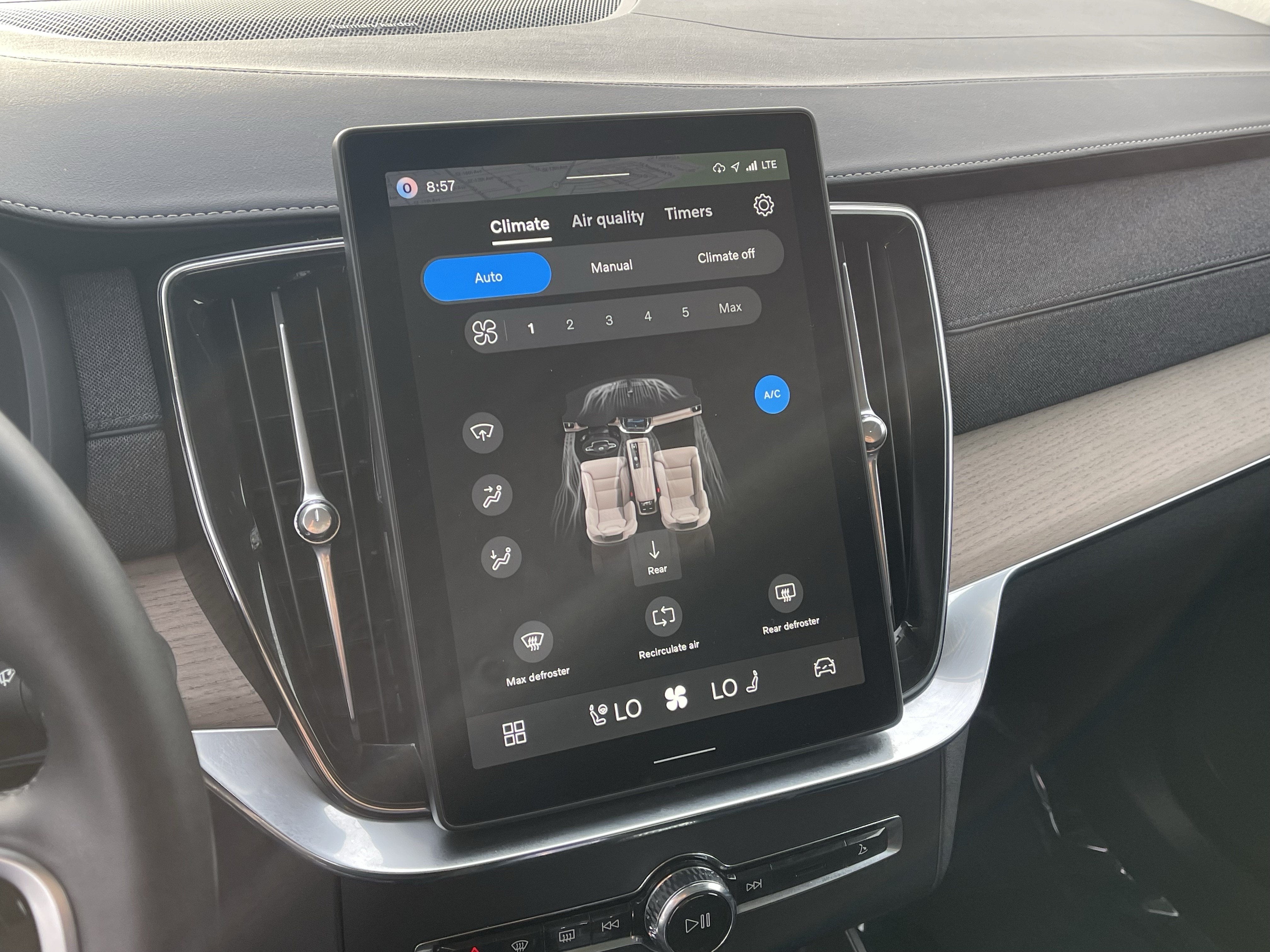 2026 Volvo XC90 Plus