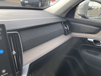 2026 Volvo XC90 Plus