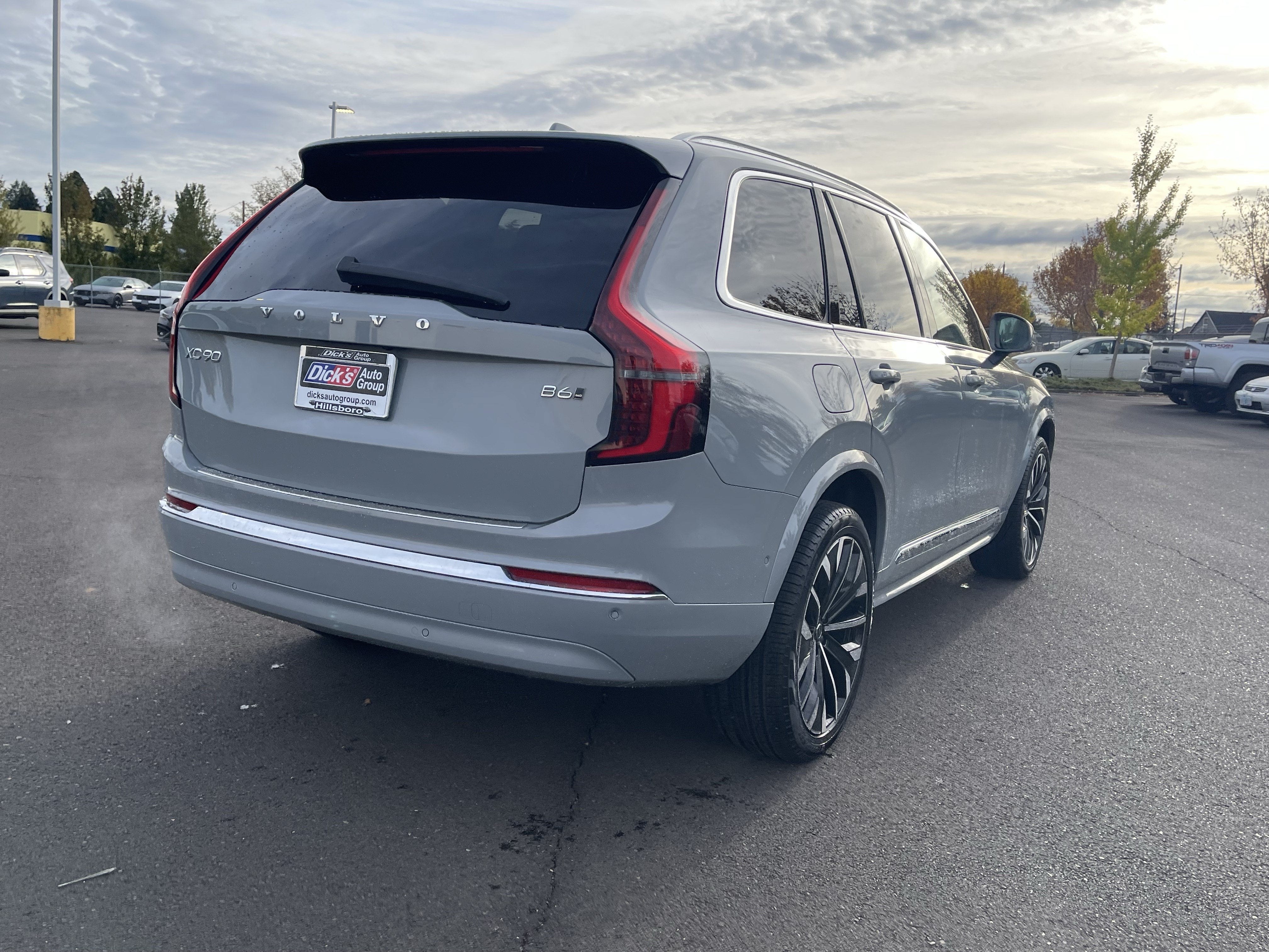 2026 Volvo XC90 Plus