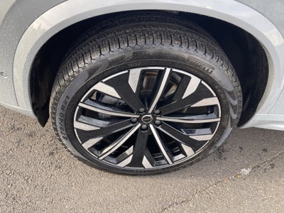 2026 Volvo XC90 Plus