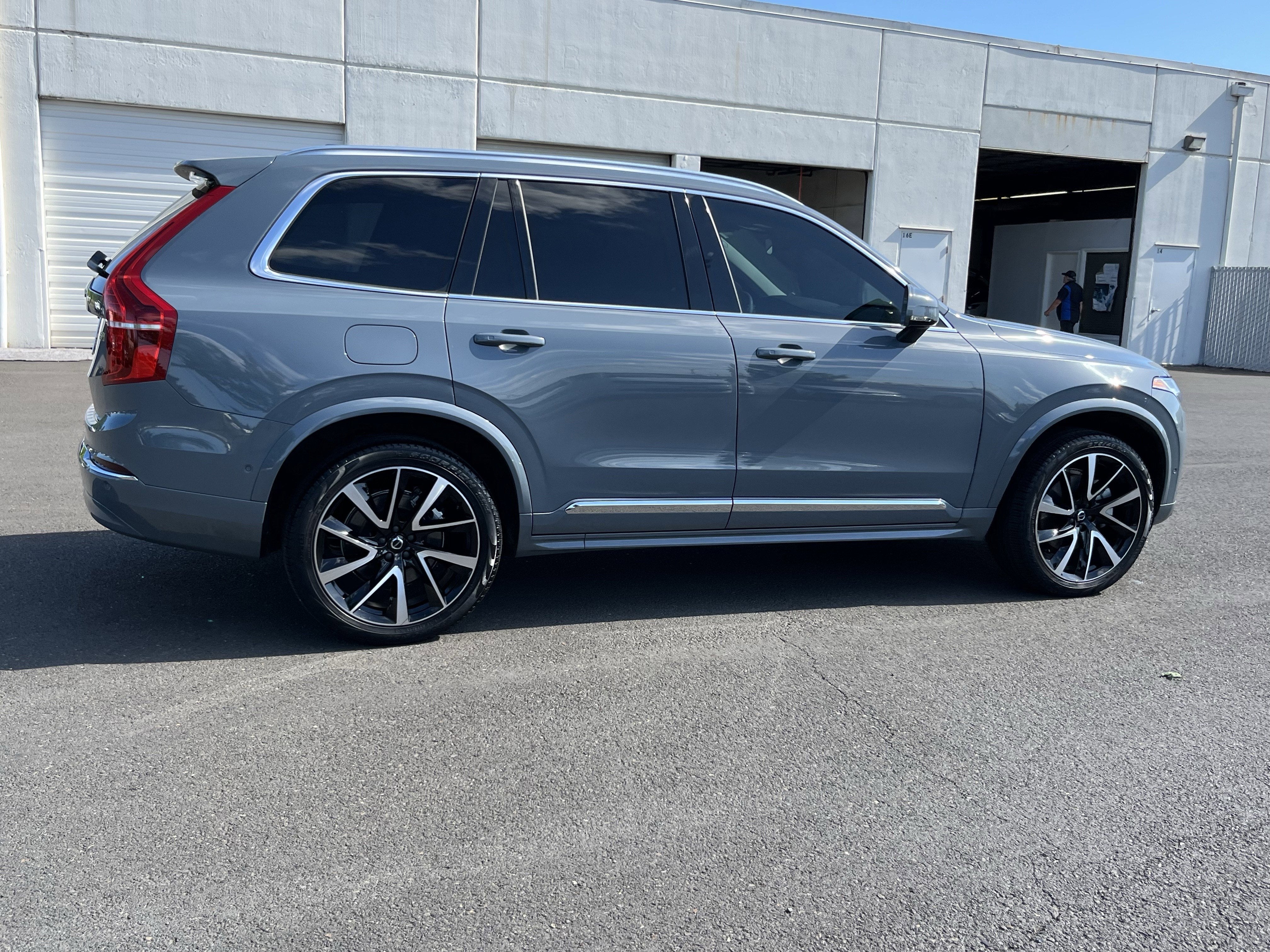2023 Volvo XC90 Plus