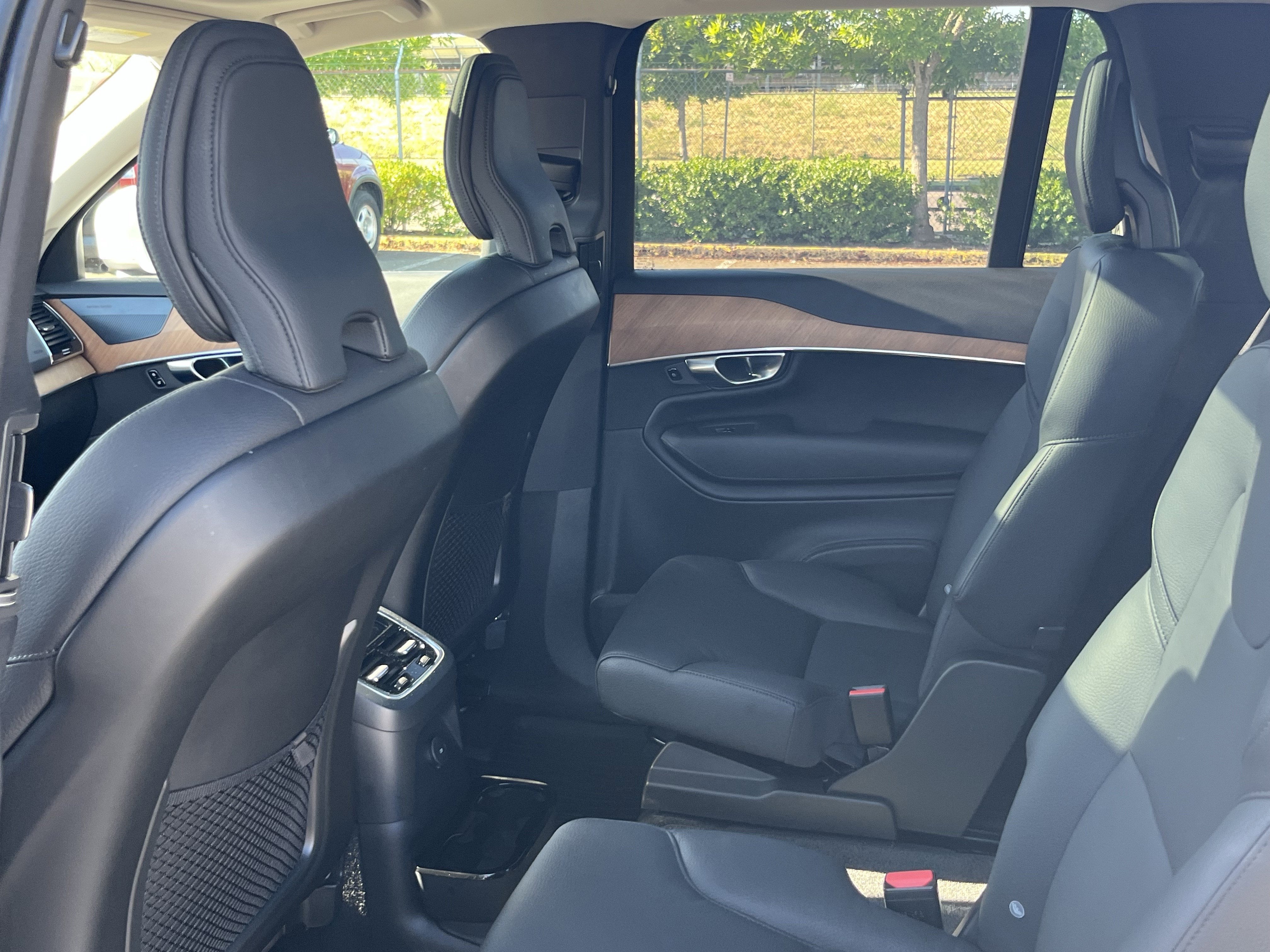 2025 Volvo XC90 Plug-In Hybrid Plus