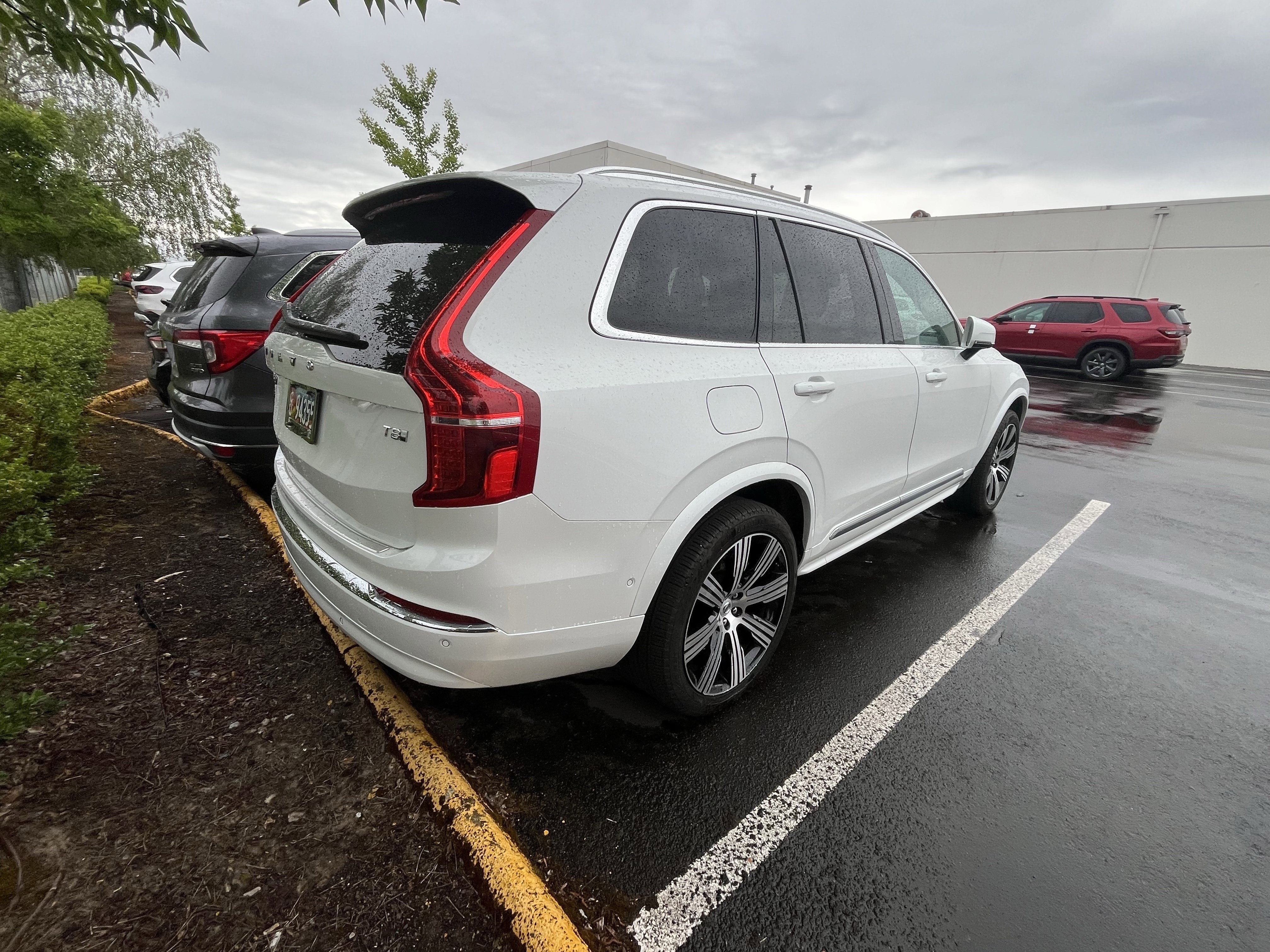 2025 Volvo XC90 Plug-In Hybrid Plus