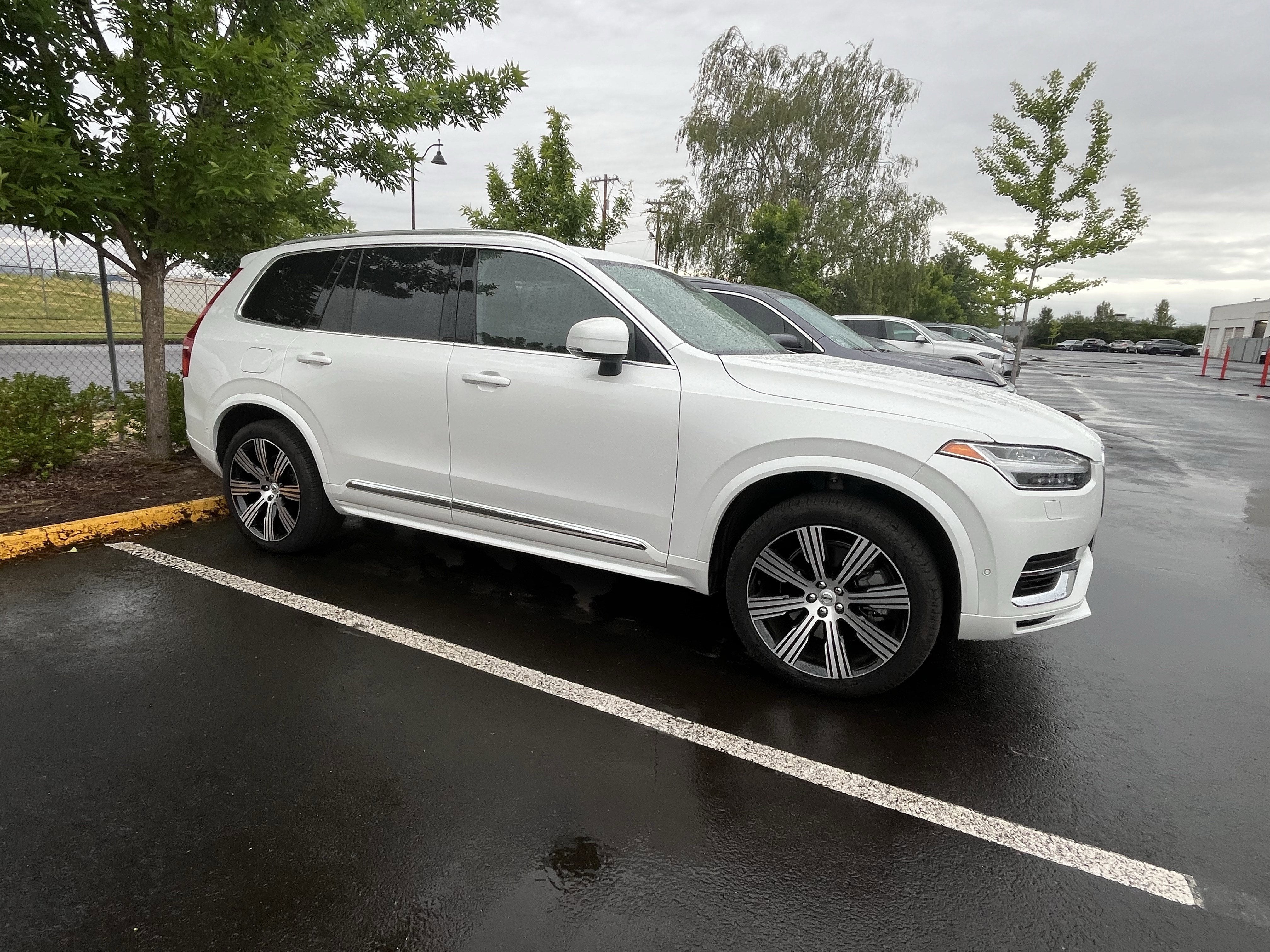 2025 Volvo XC90 Plug-In Hybrid Plus