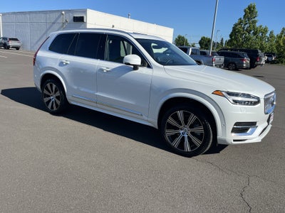 2025 Volvo XC90 Plug-In Hybrid Plus