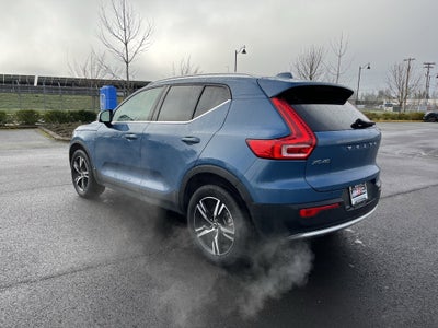 2024 Volvo XC40 Core Bright Theme