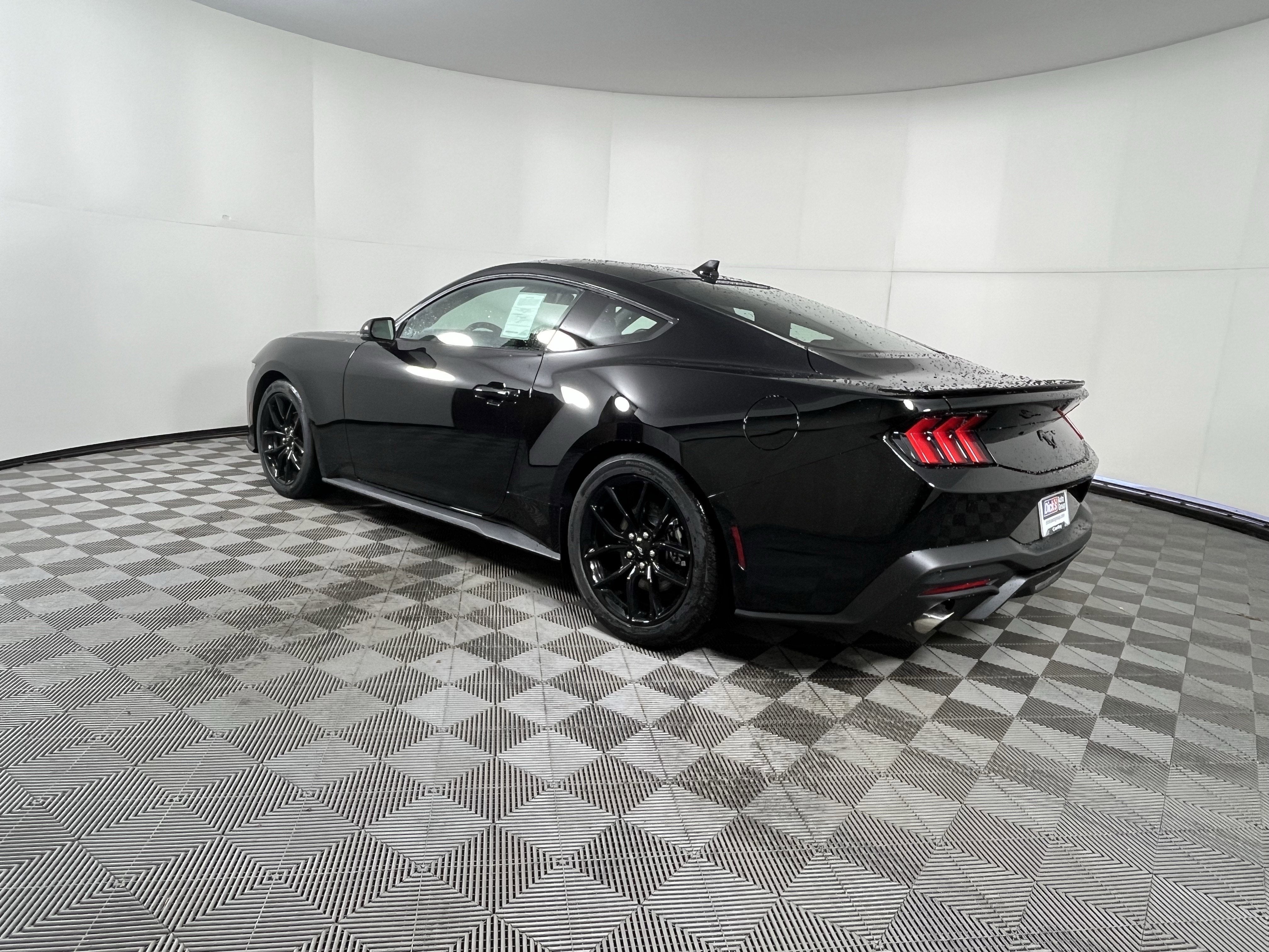 2026 Ford Mustang PREMIUM EcoBoost Fastback