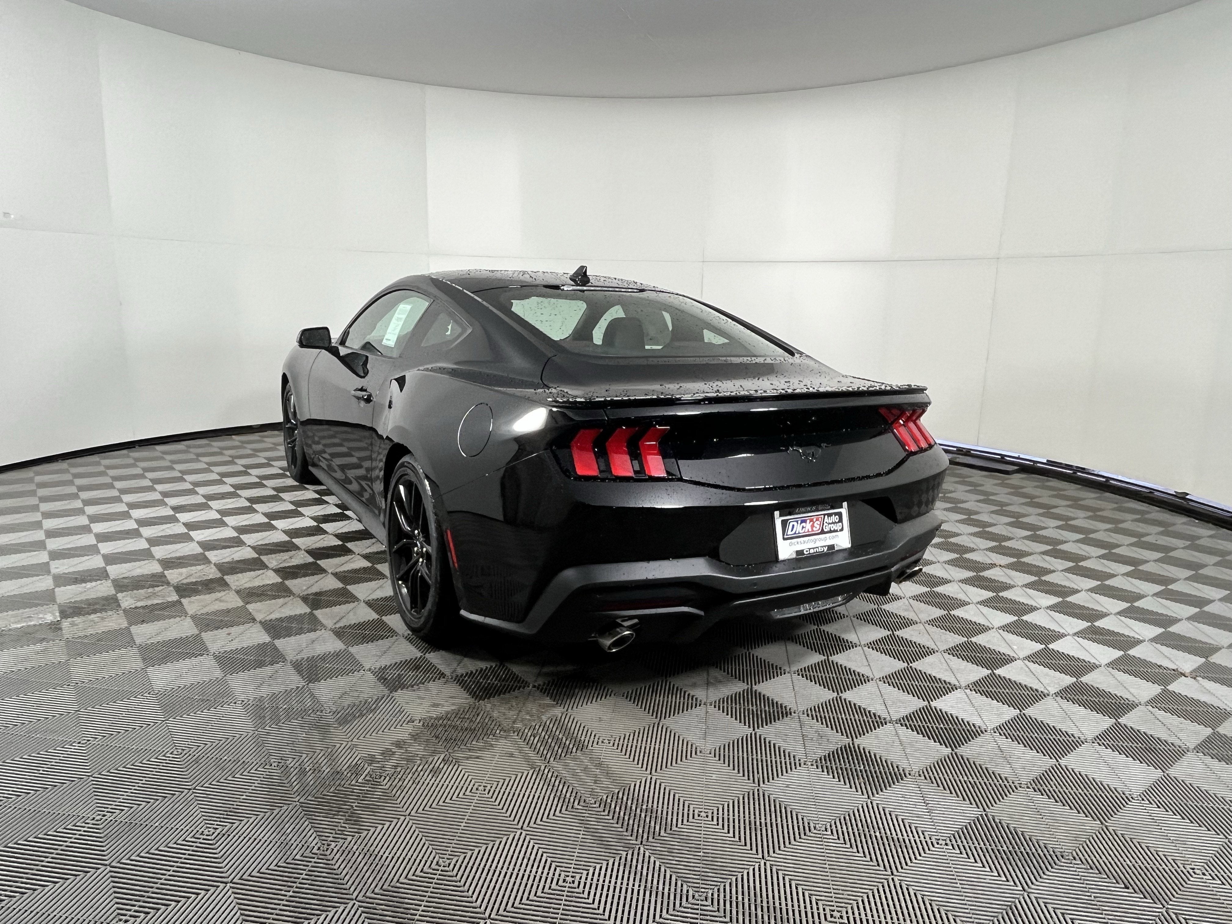 2026 Ford Mustang PREMIUM EcoBoost Fastback