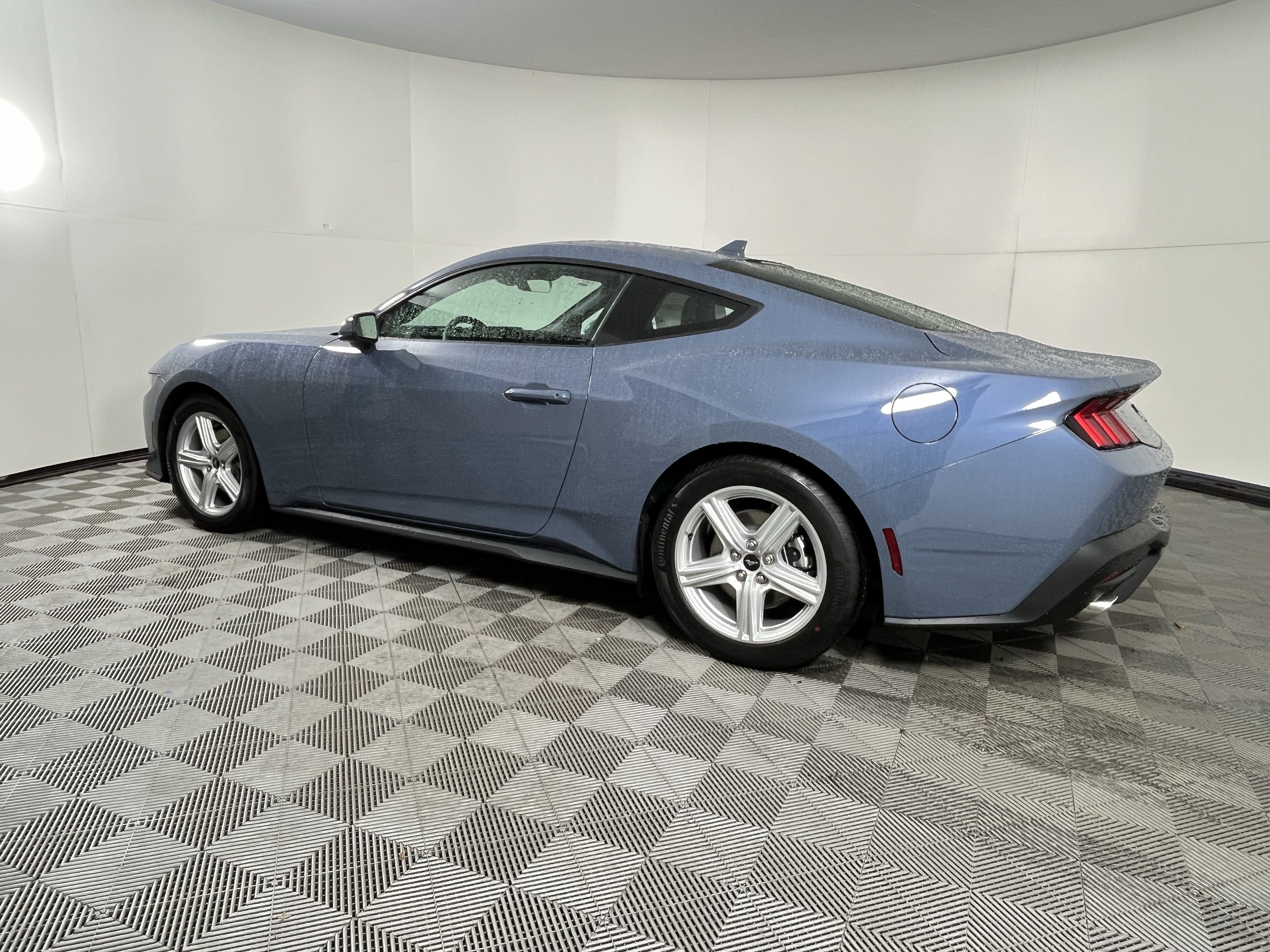 2026 Ford Mustang EcoBoost COUPE Fastback