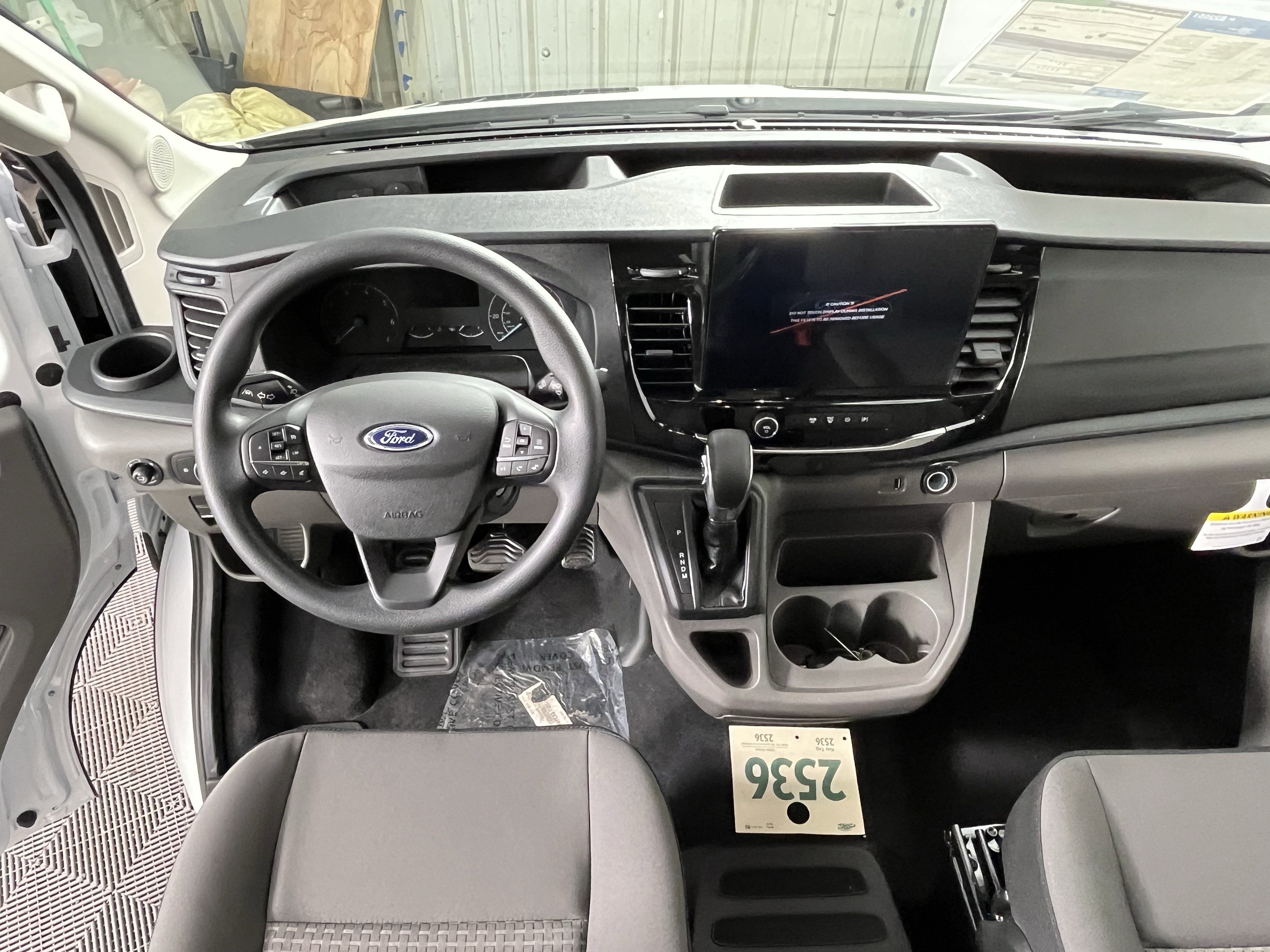 2025 Ford Transit Passenger Wagon T-350 148 Med Roof XL AWD 12 Seats