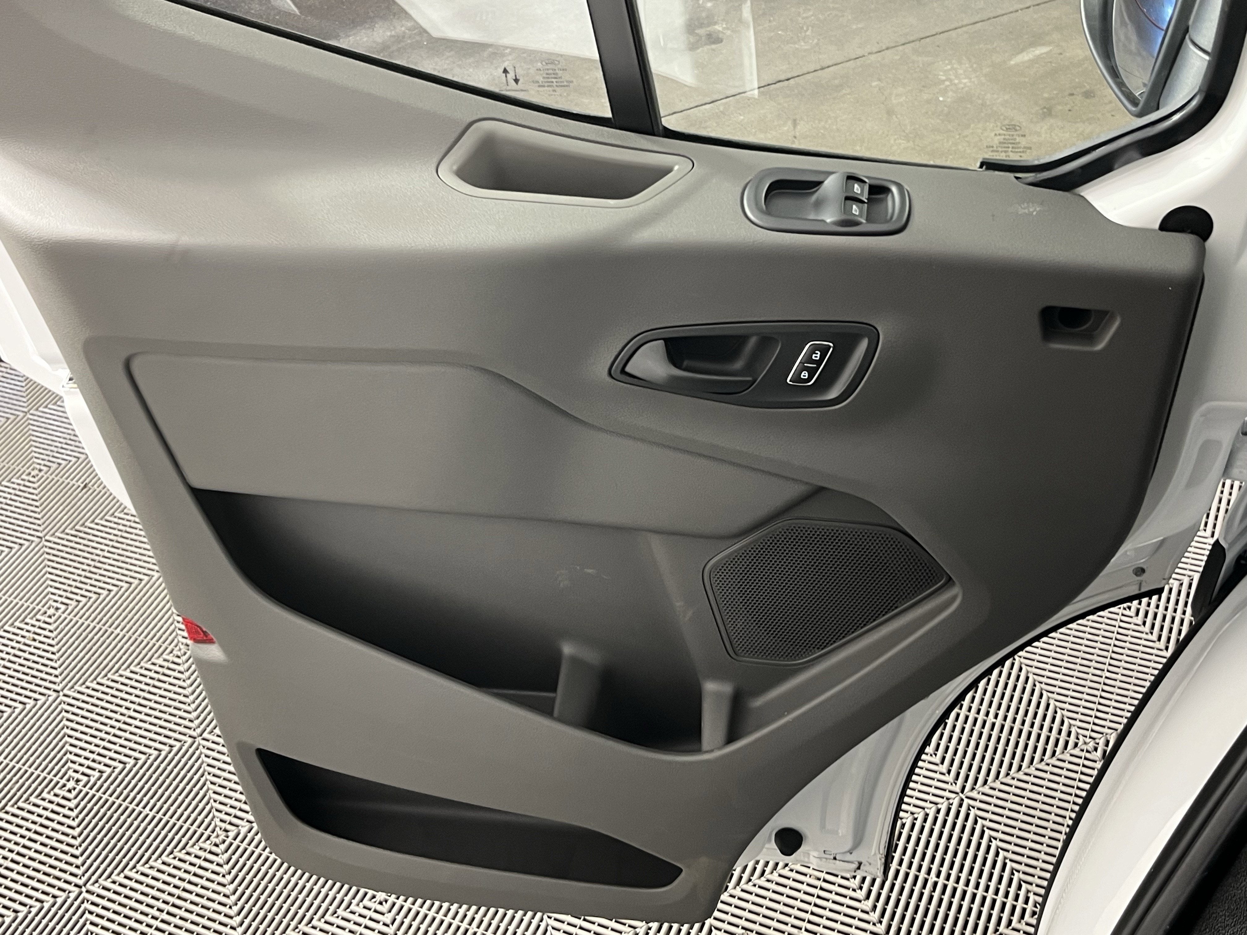 2025 Ford Transit Passenger Wagon T-350 148 High Roof XL AWD 12 Seats