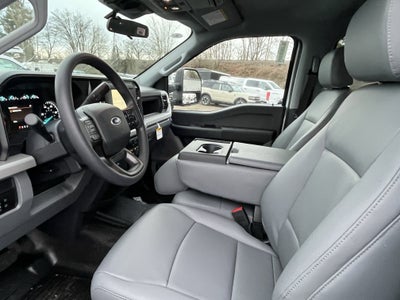 2026 Ford Super Duty F-450 DRW XL 4WD Crew Cab 179 WB 60 CA