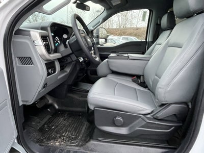 2026 Ford Super Duty F-450 DRW XL 4WD Crew Cab 179 WB 60 CA