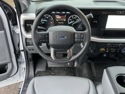 2026 Ford Super Duty F-450 DRW XL 4WD Crew Cab 179 WB 60 CA