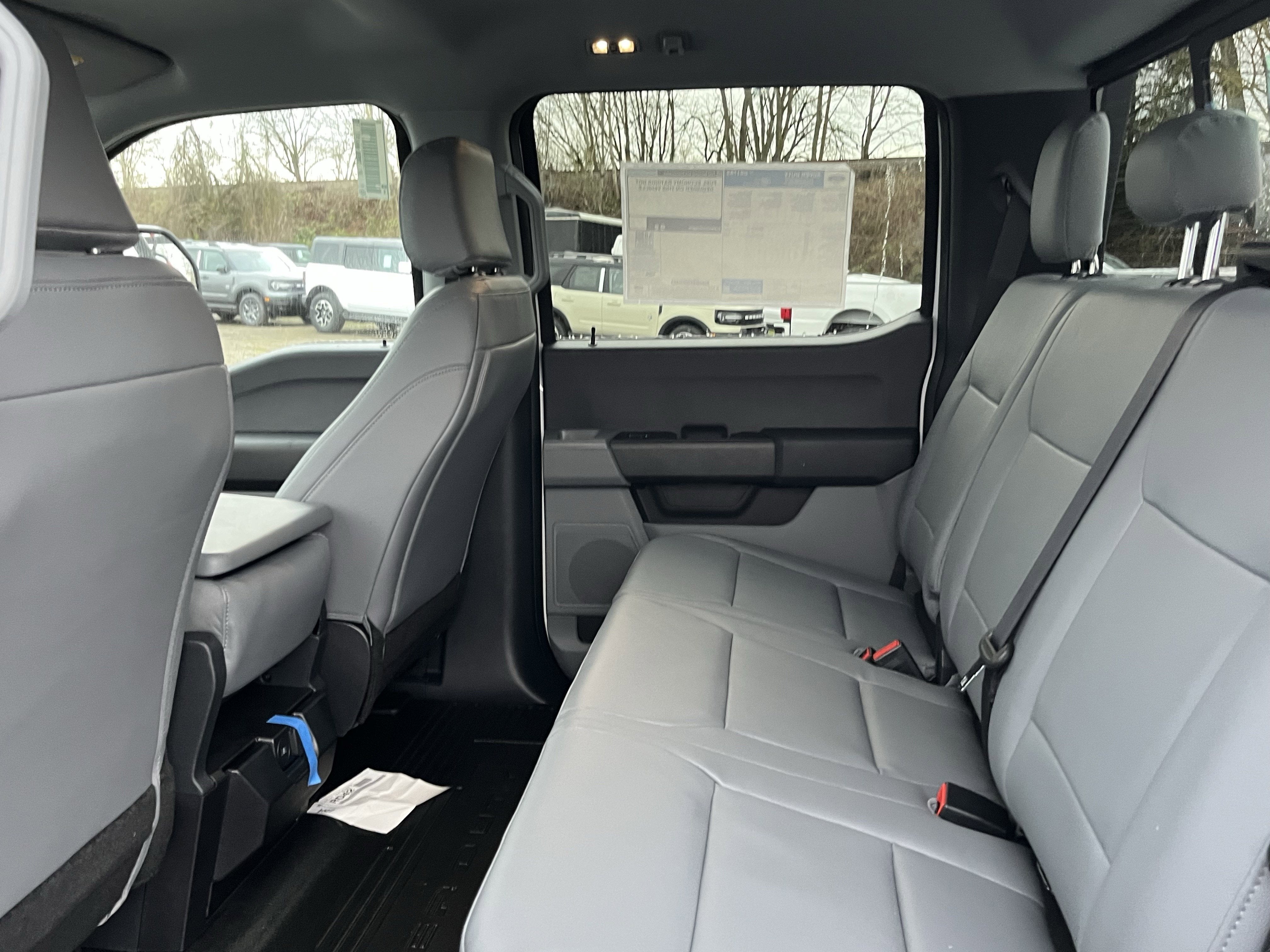 2026 Ford Super Duty F-450 DRW XL 4WD Crew Cab 179 WB 60 CA