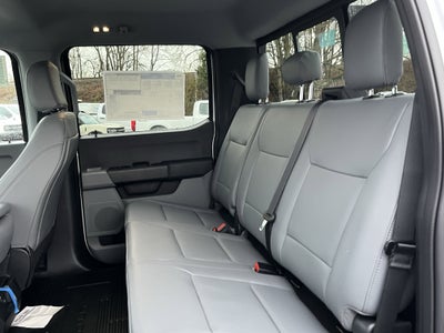 2026 Ford Super Duty F-450 DRW XL 4WD Crew Cab 179 WB 60 CA