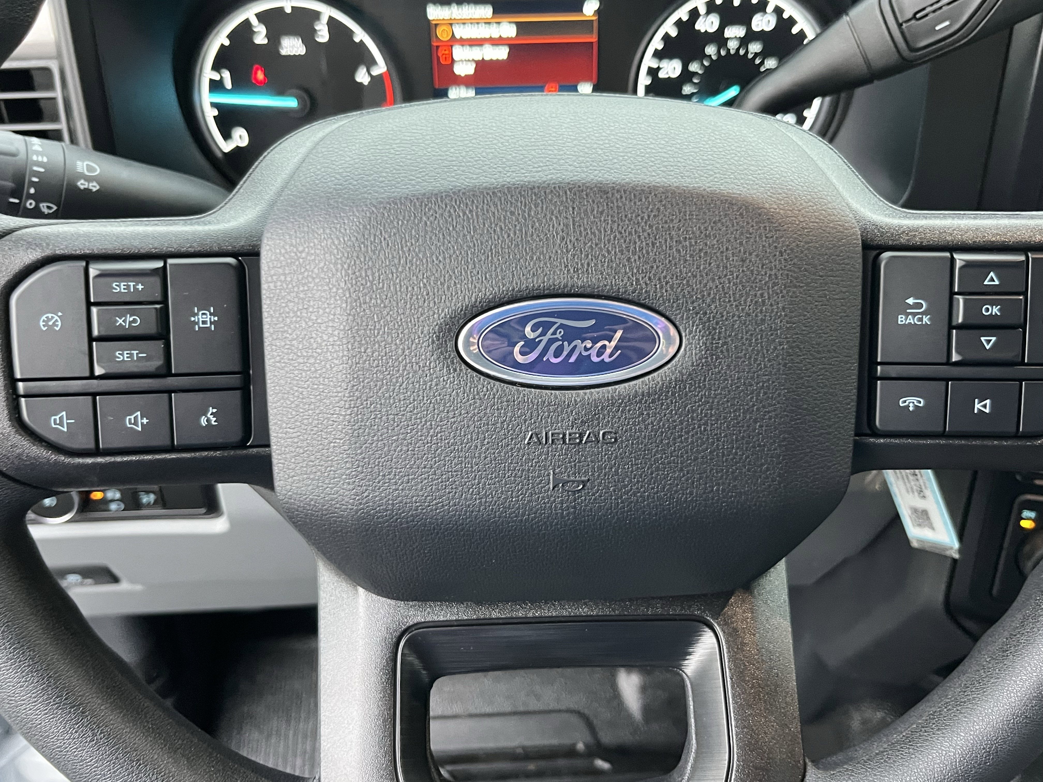 2026 Ford Super Duty F-450 DRW XL 4WD Crew Cab 179 WB 60 CA