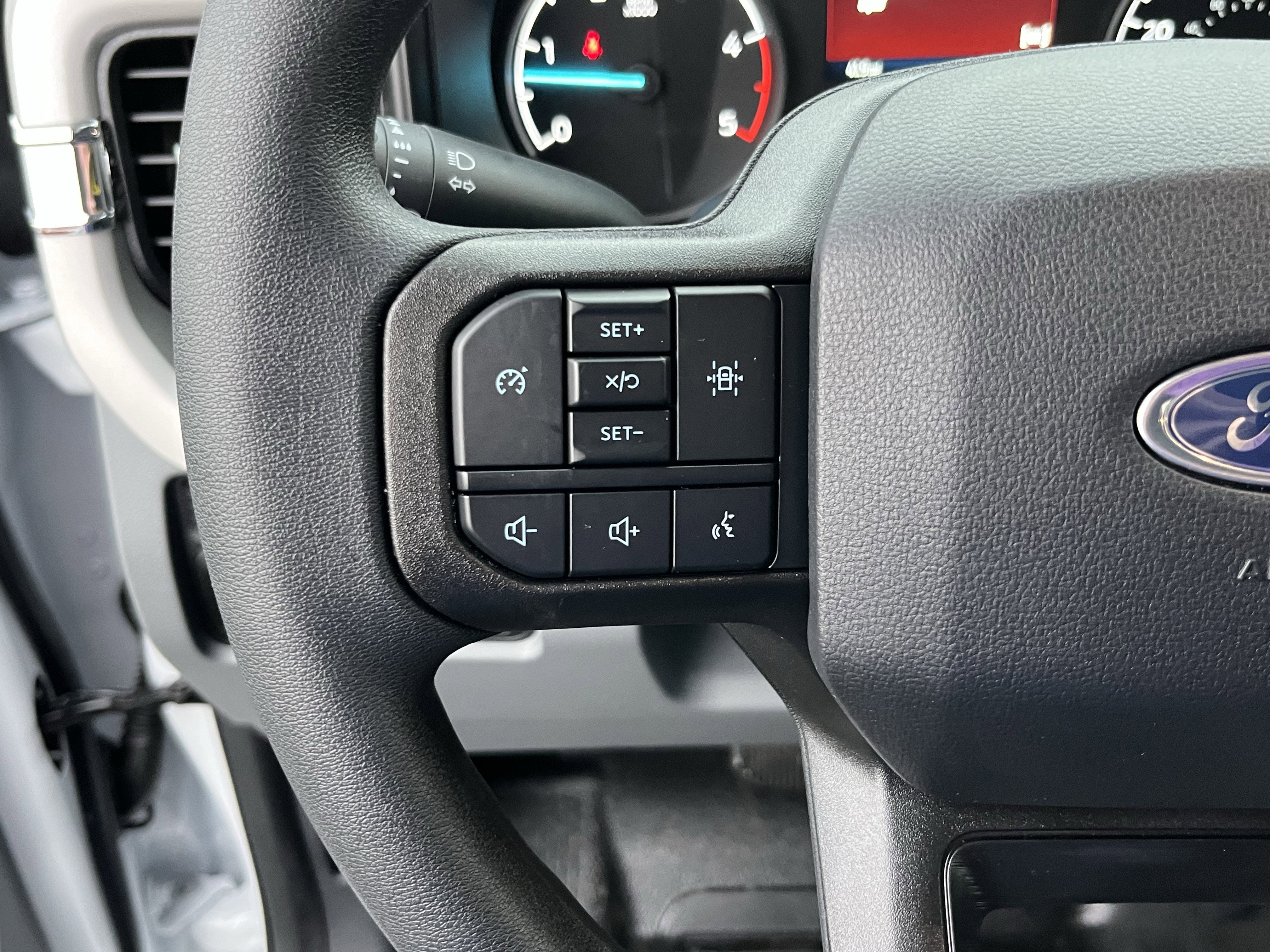 2026 Ford Super Duty F-450 DRW XL 4WD Crew Cab 179 WB 60 CA