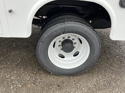 2026 Ford Super Duty F-450 DRW XL 4WD Crew Cab 179 WB 60 CA