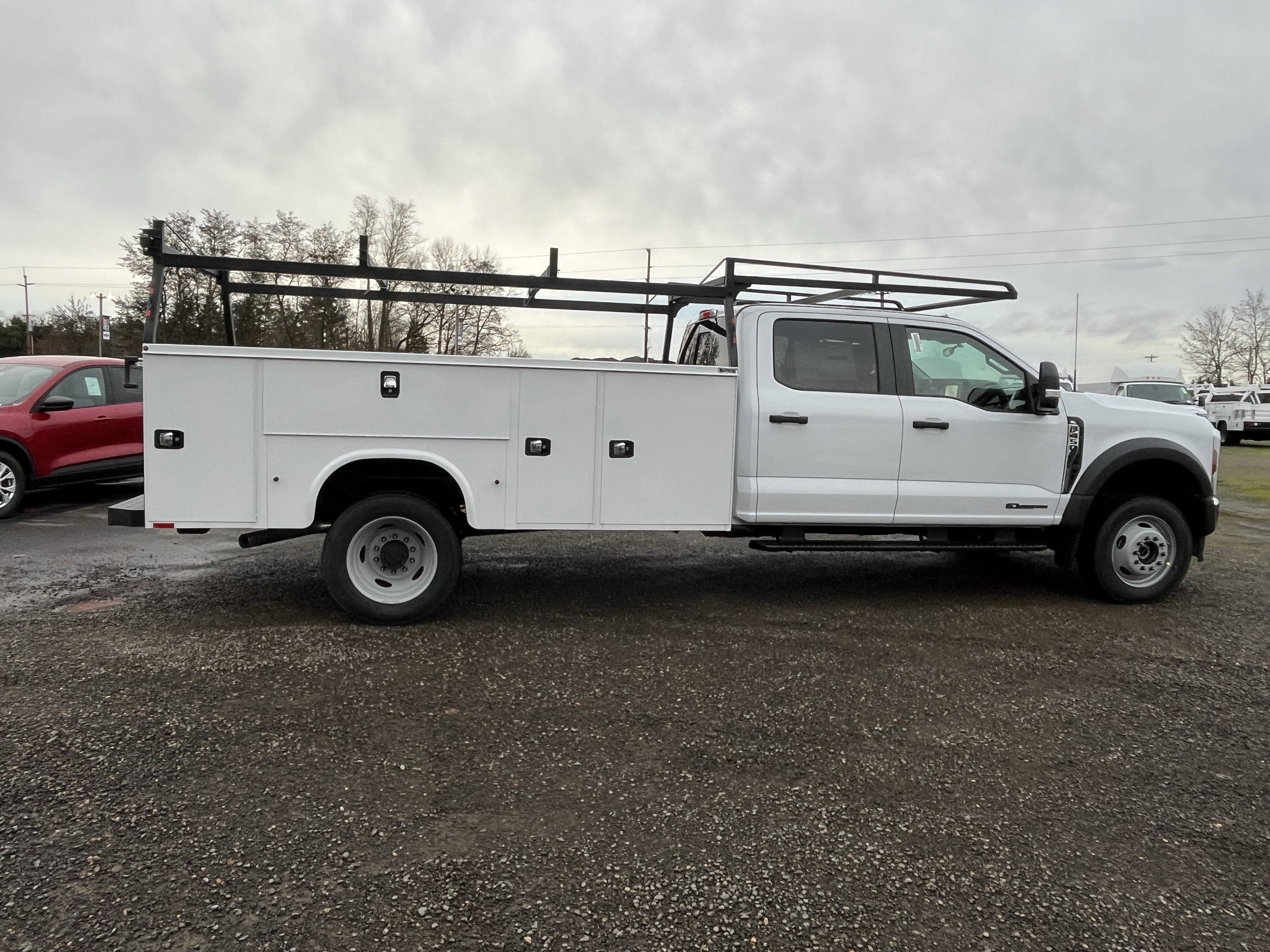2026 Ford Super Duty F-450 DRW XL 4WD Crew Cab 179 WB 60 CA