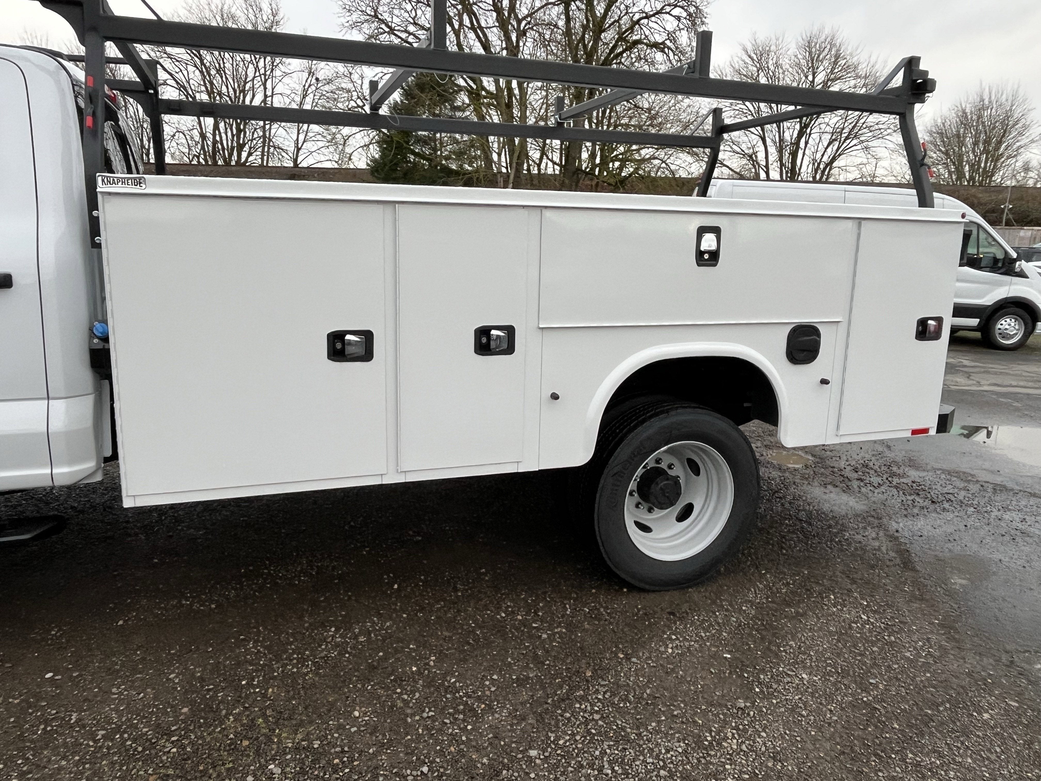 2026 Ford Super Duty F-450 DRW XL 4WD Crew Cab 179 WB 60 CA