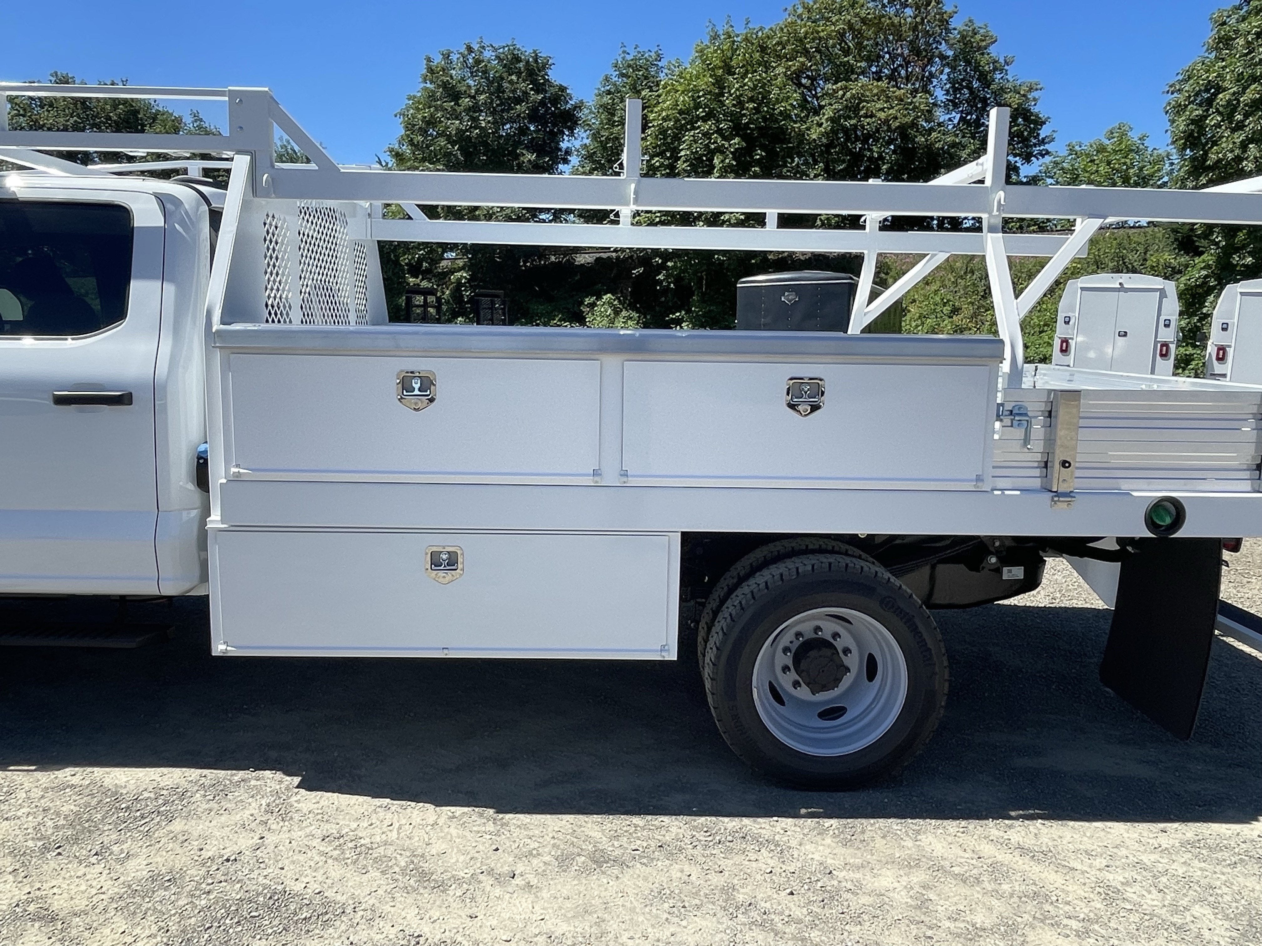 2026 Ford Super Duty F-450 DRW XL 4WD Crew Cab 179 WB 60 CA