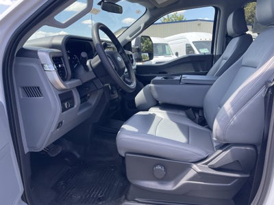 2026 Ford Super Duty F-450 DRW XL 4WD Crew Cab 203 WB 84 CA