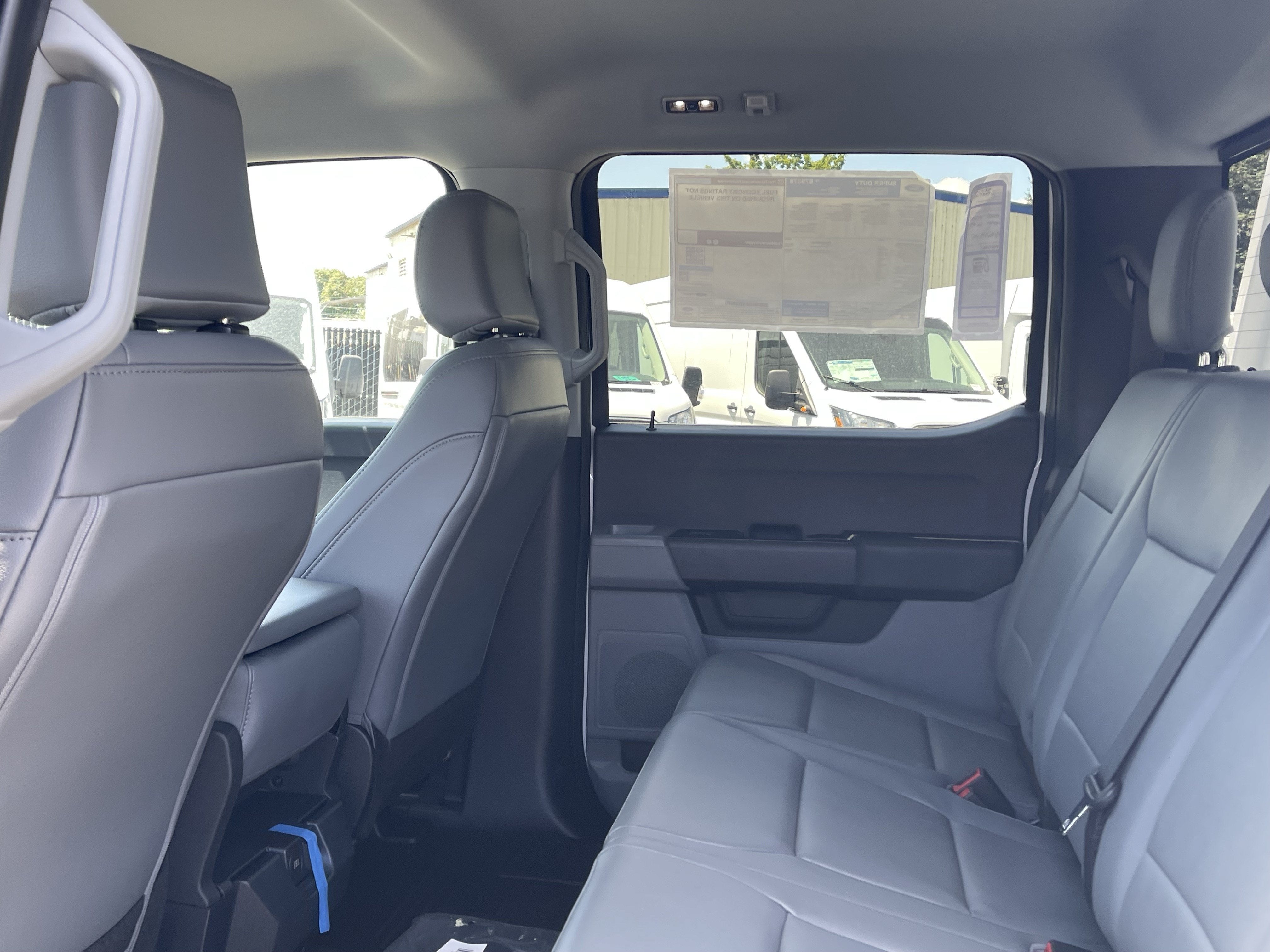 2026 Ford Super Duty F-450 DRW XL 4WD Crew Cab 203 WB 84 CA