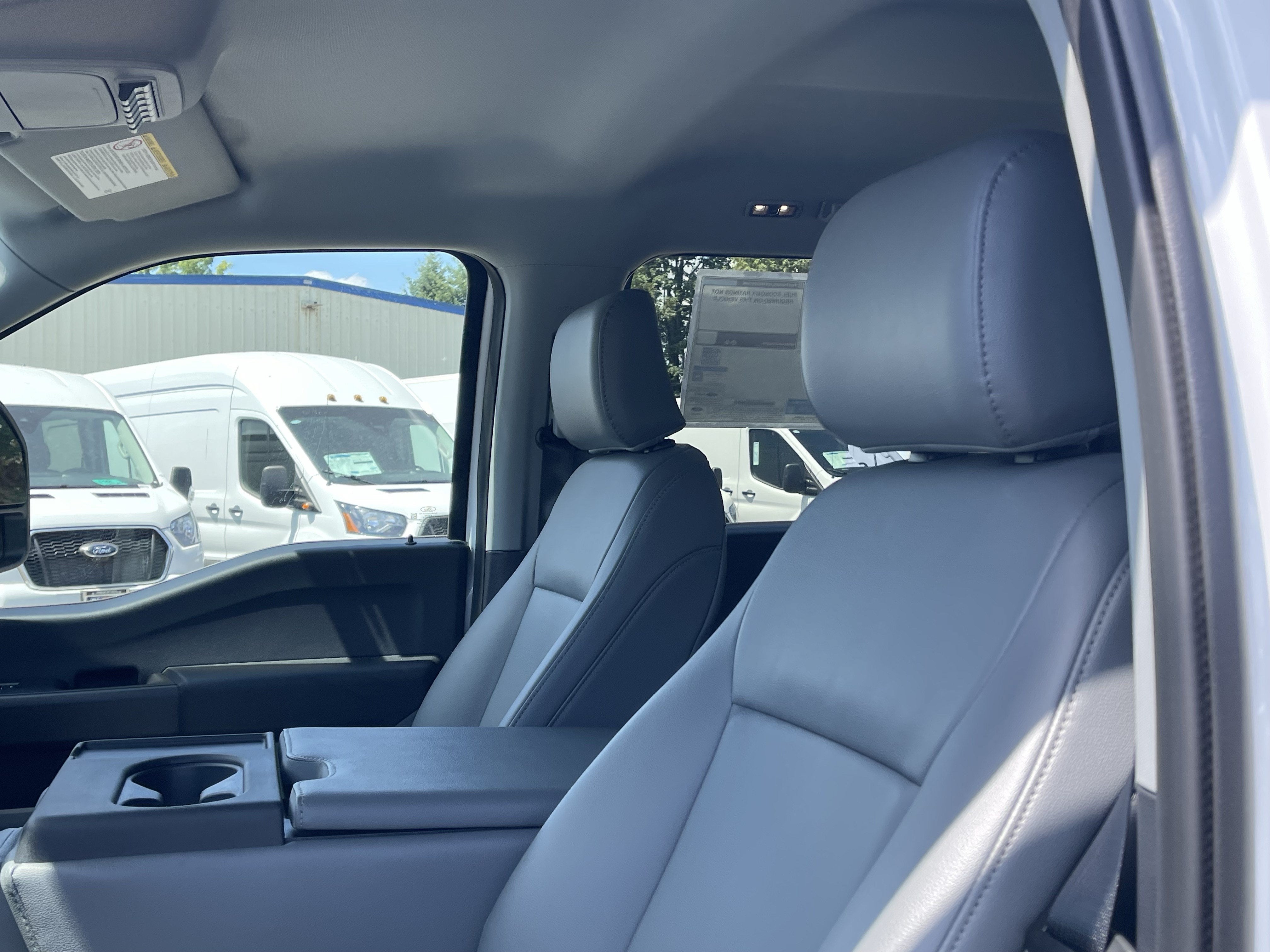 2026 Ford Super Duty F-450 DRW XL 4WD Crew Cab 203 WB 84 CA