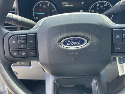 2026 Ford Super Duty F-450 DRW XL 4WD Crew Cab 203 WB 84 CA
