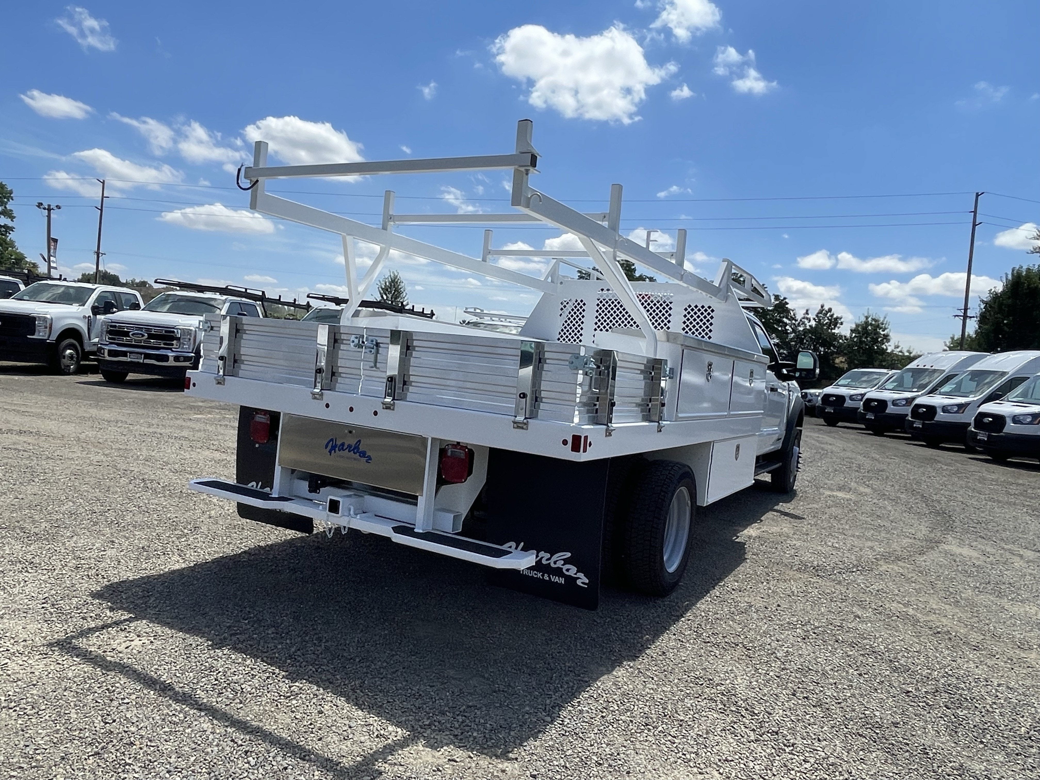 2026 Ford Super Duty F-450 DRW XL 4WD Crew Cab 203 WB 84 CA