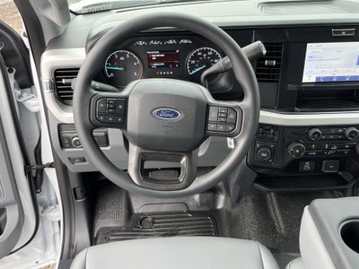 2026 Ford Super Duty F-450 DRW XL 4WD Crew Cab 179 WB 60 CA