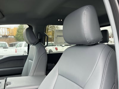 2026 Ford Super Duty F-450 DRW XL 4WD Crew Cab 179 WB 60 CA