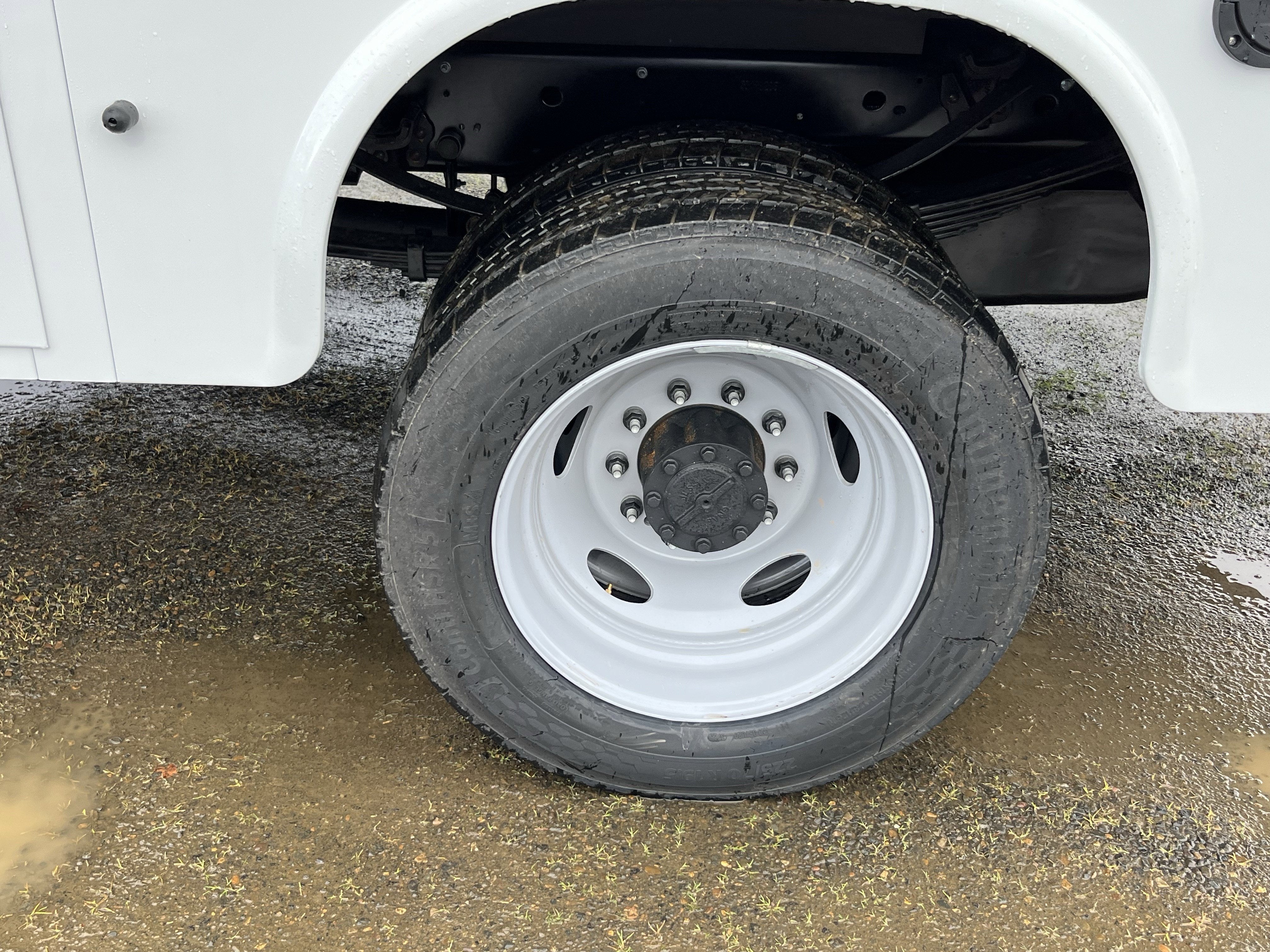 2026 Ford Super Duty F-450 DRW XL 4WD Crew Cab 179 WB 60 CA