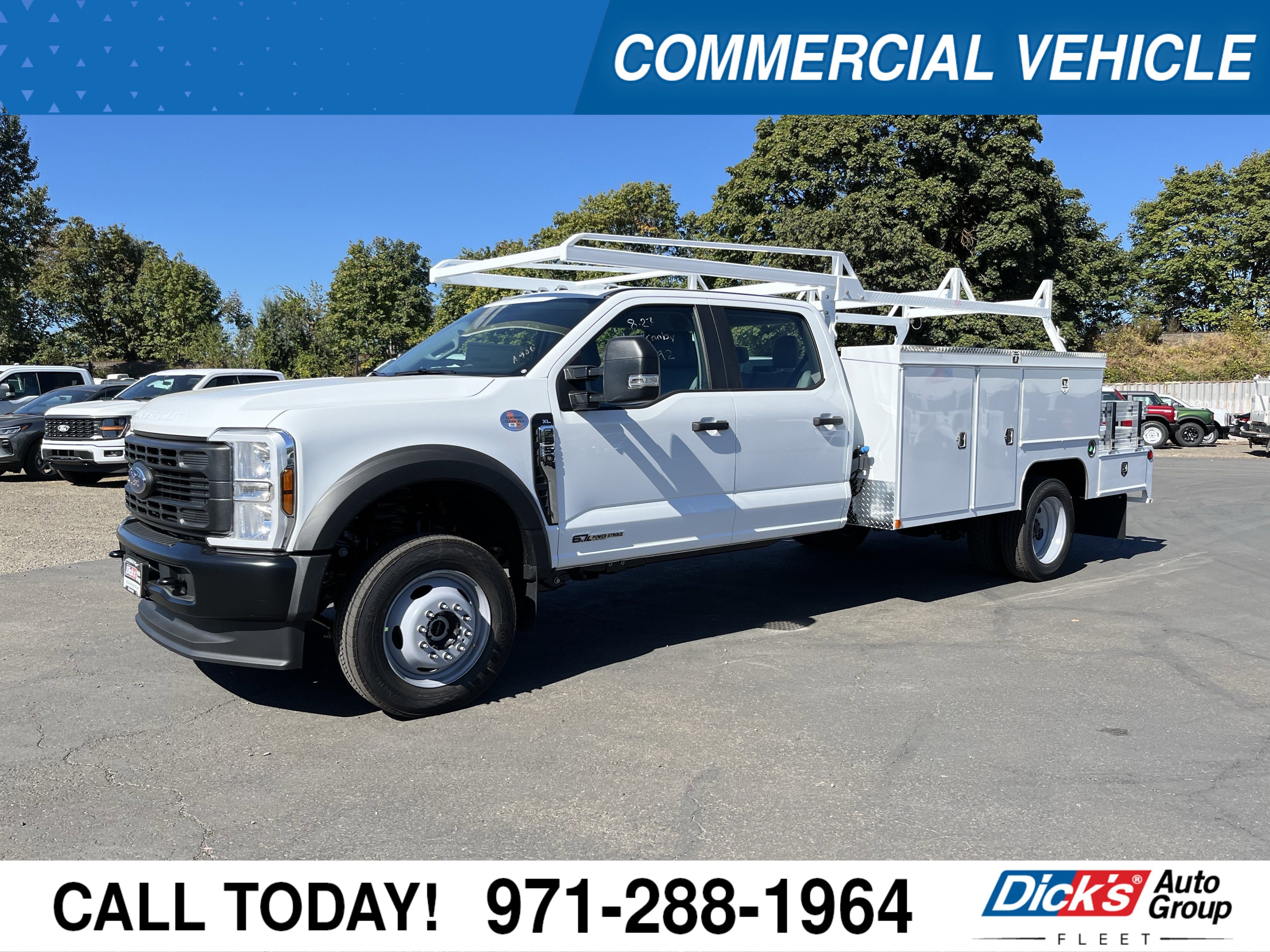 2026 Ford Super Duty F-550 DRW XL 4WD Crew Cab 179 WB 84 CA