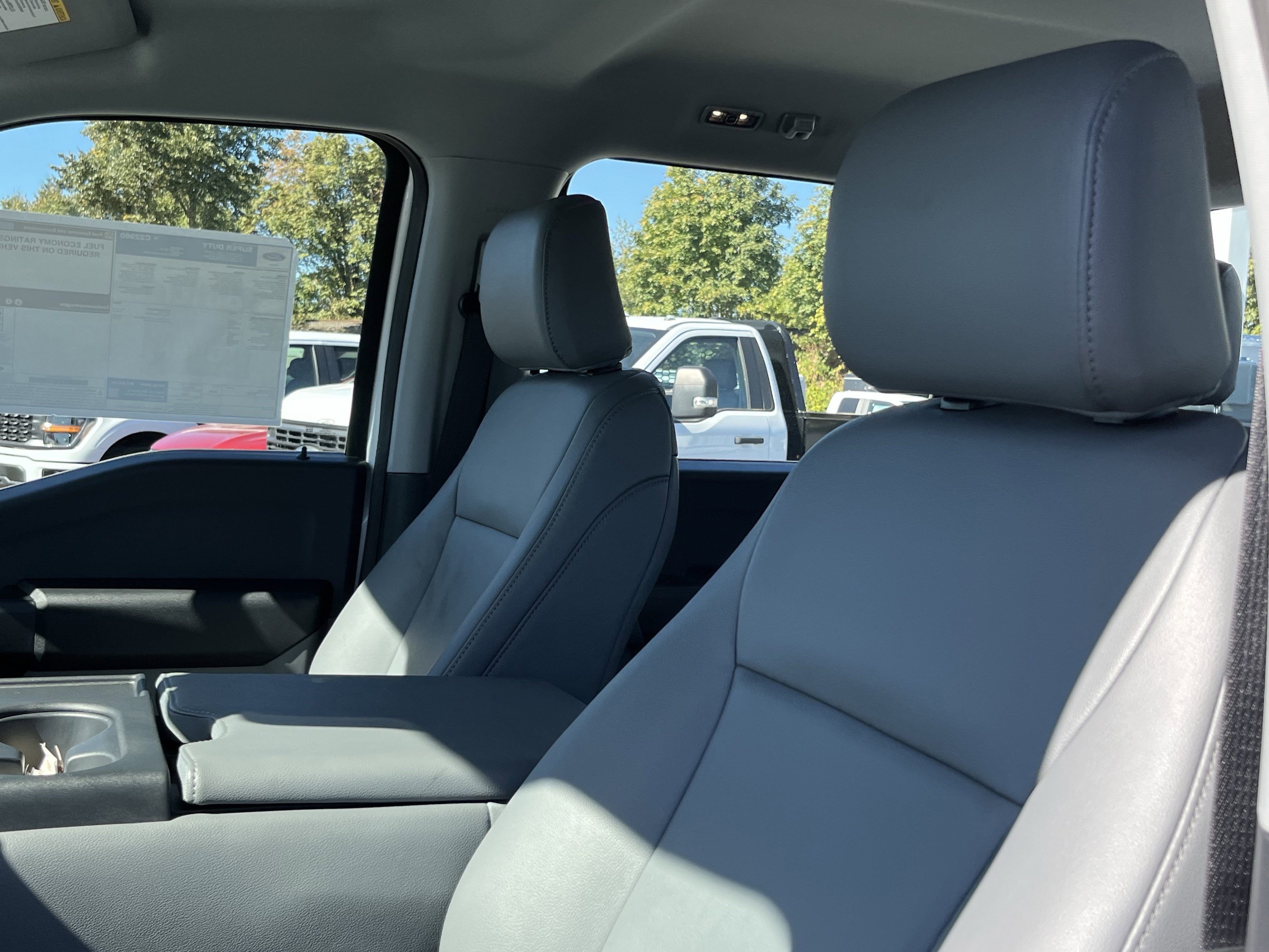 2026 Ford Super Duty F-550 DRW XL 4WD Crew Cab 179 WB 84 CA