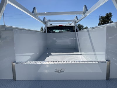 2026 Ford Super Duty F-550 DRW XL 4WD Crew Cab 179 WB 84 CA