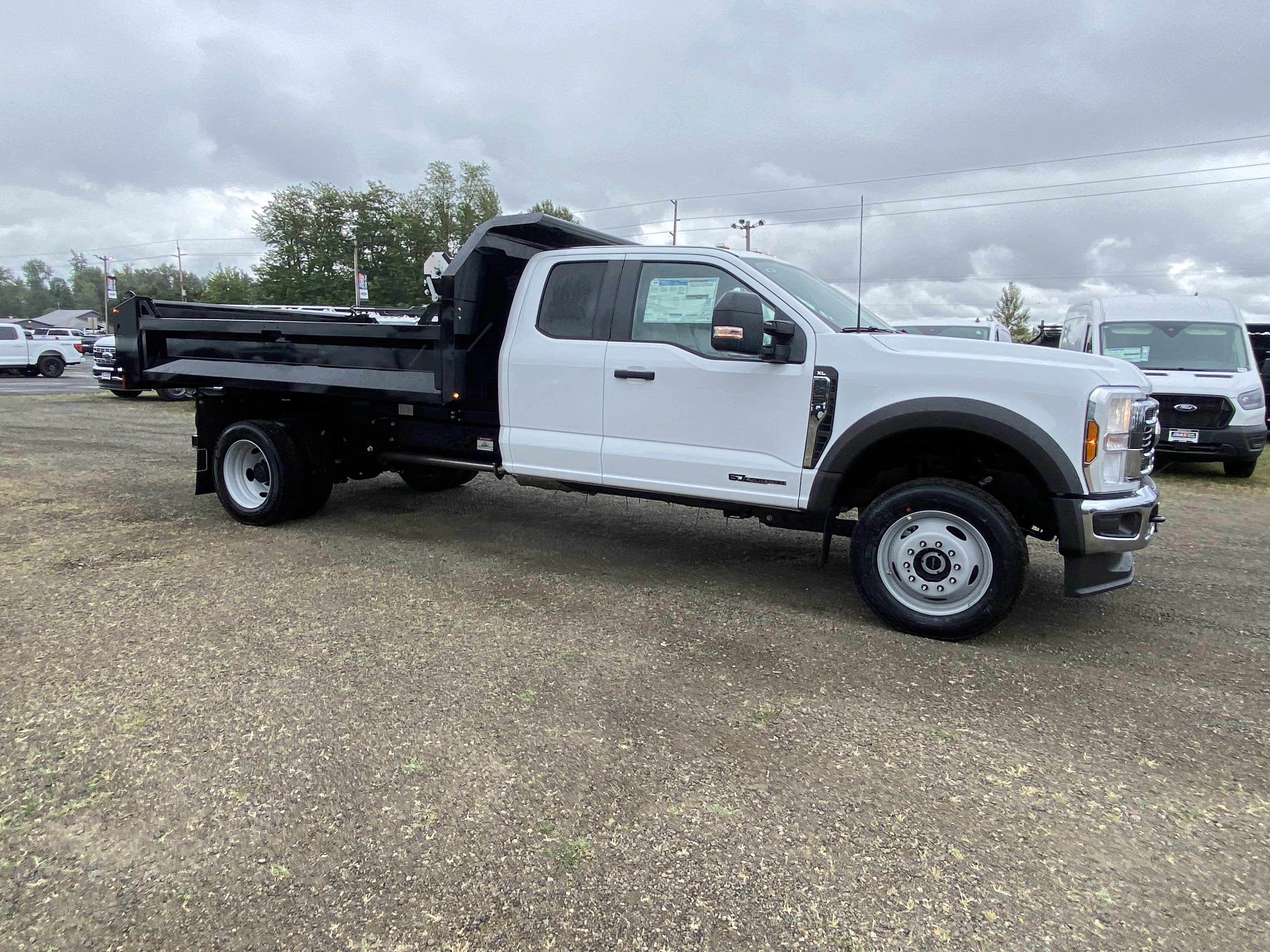 2025 Ford Super Duty F-450 DRW XL