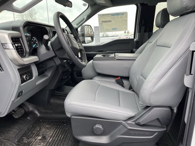 2026 Ford Super Duty F-450 DRW XL 4WD SuperCab 168 WB 60 CA