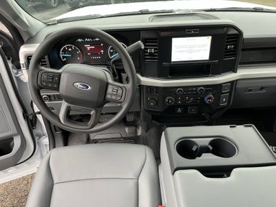 2026 Ford Super Duty F-450 DRW XL 4WD SuperCab 168 WB 60 CA