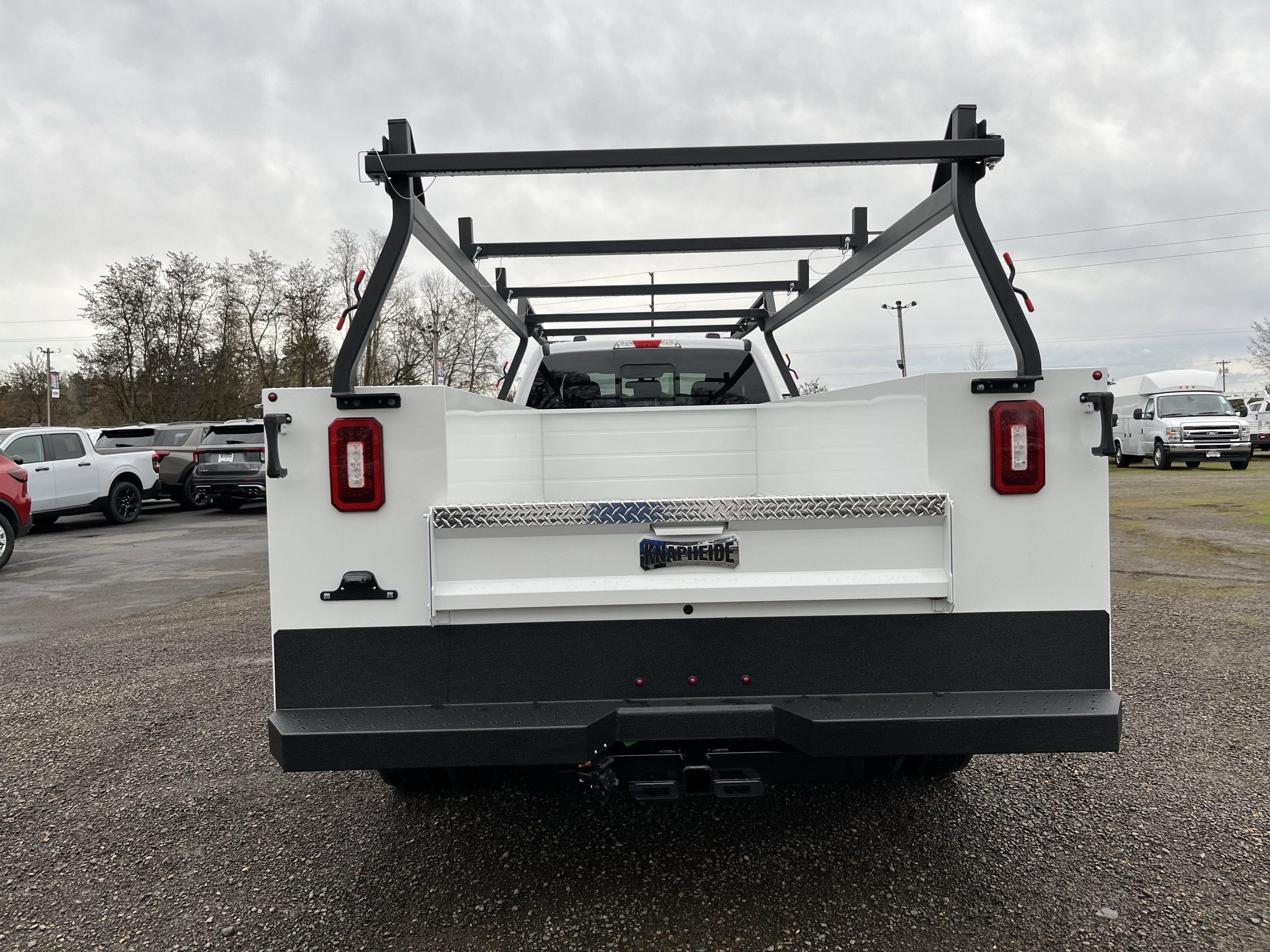 2026 Ford Super Duty F-450 DRW XL 4WD SuperCab 168 WB 60 CA