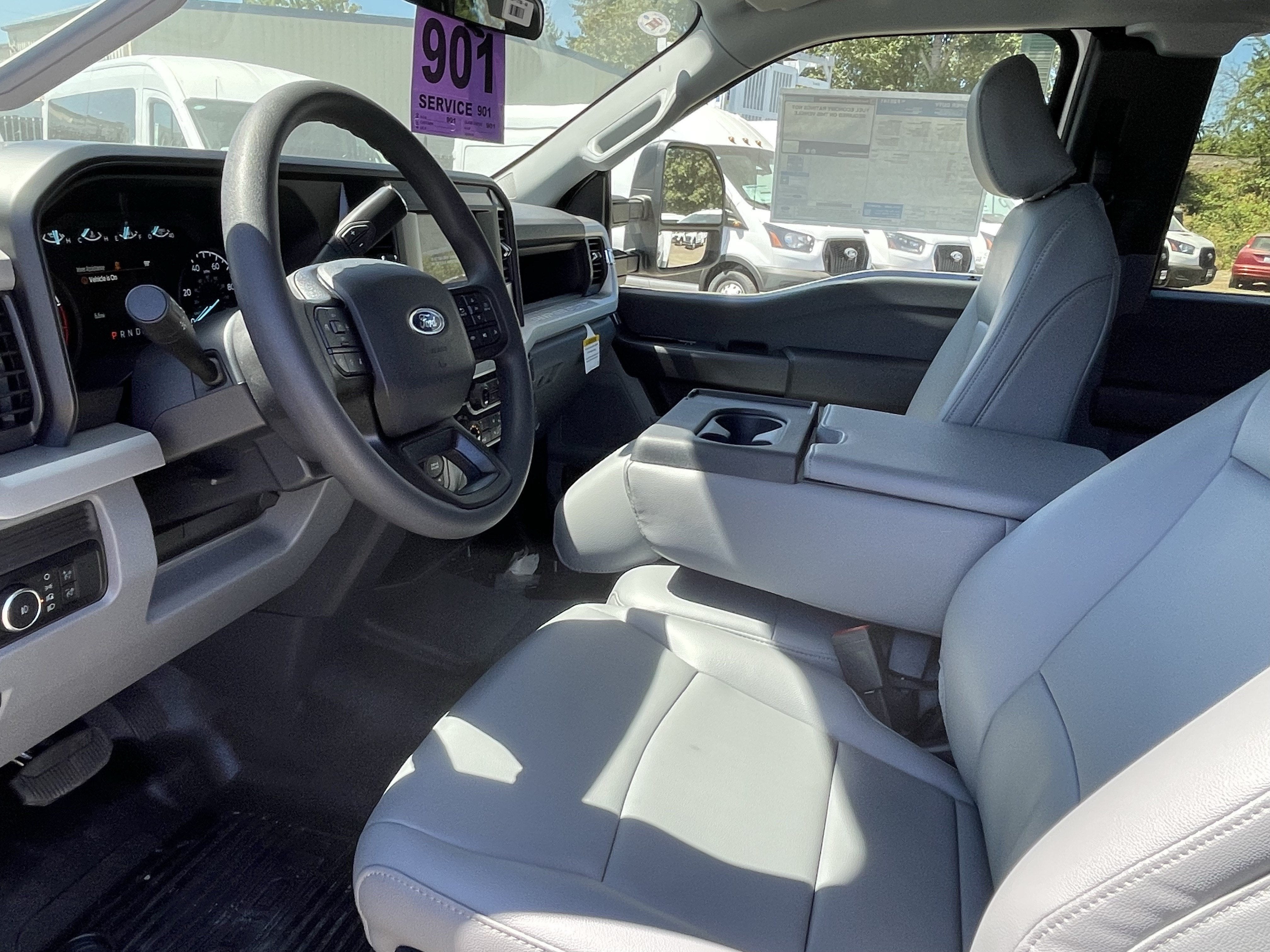 2026 Ford Super Duty F-450 DRW XL 4WD SuperCab 192 WB 84 CA