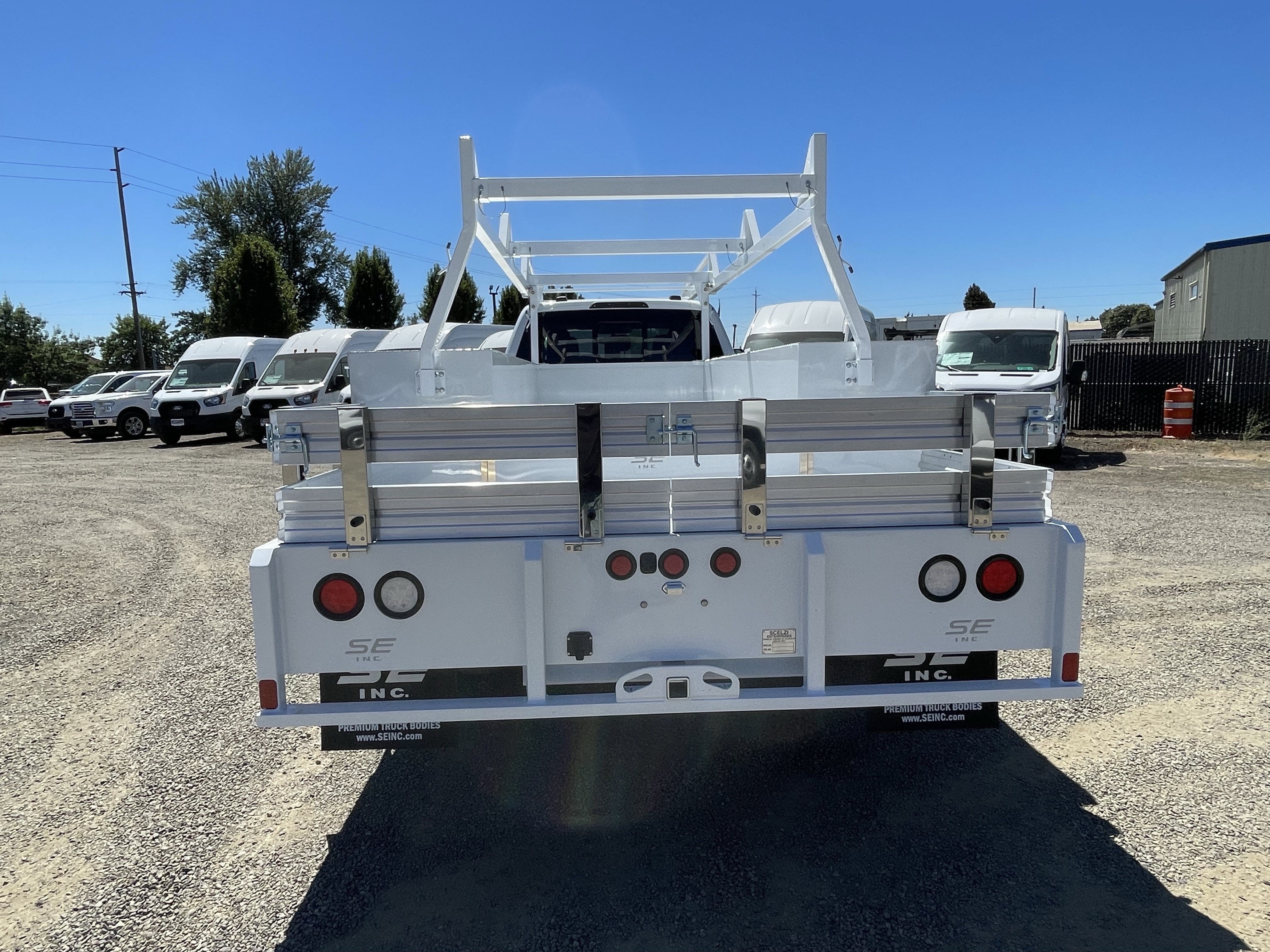 2026 Ford Super Duty F-450 DRW XL 4WD SuperCab 192 WB 84 CA