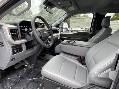 2026 Ford Super Duty F-450 DRW XL 4WD SuperCab 192 WB 84 CA