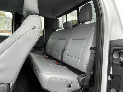 2026 Ford Super Duty F-450 DRW XL 4WD SuperCab 192 WB 84 CA